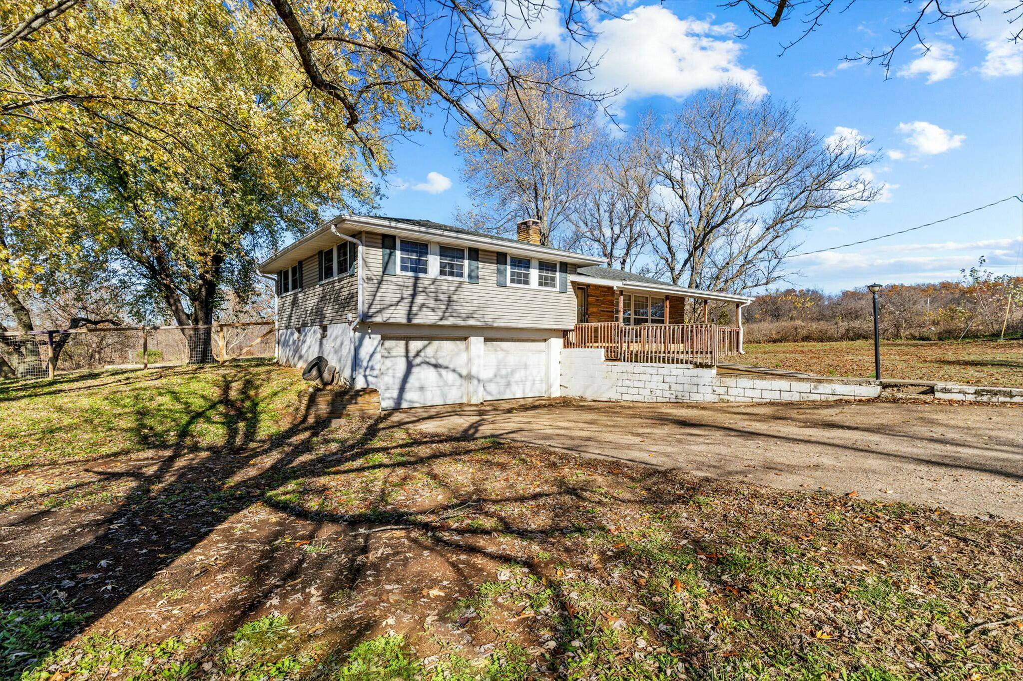 Humansville, MO 65674,397 E 330th RD