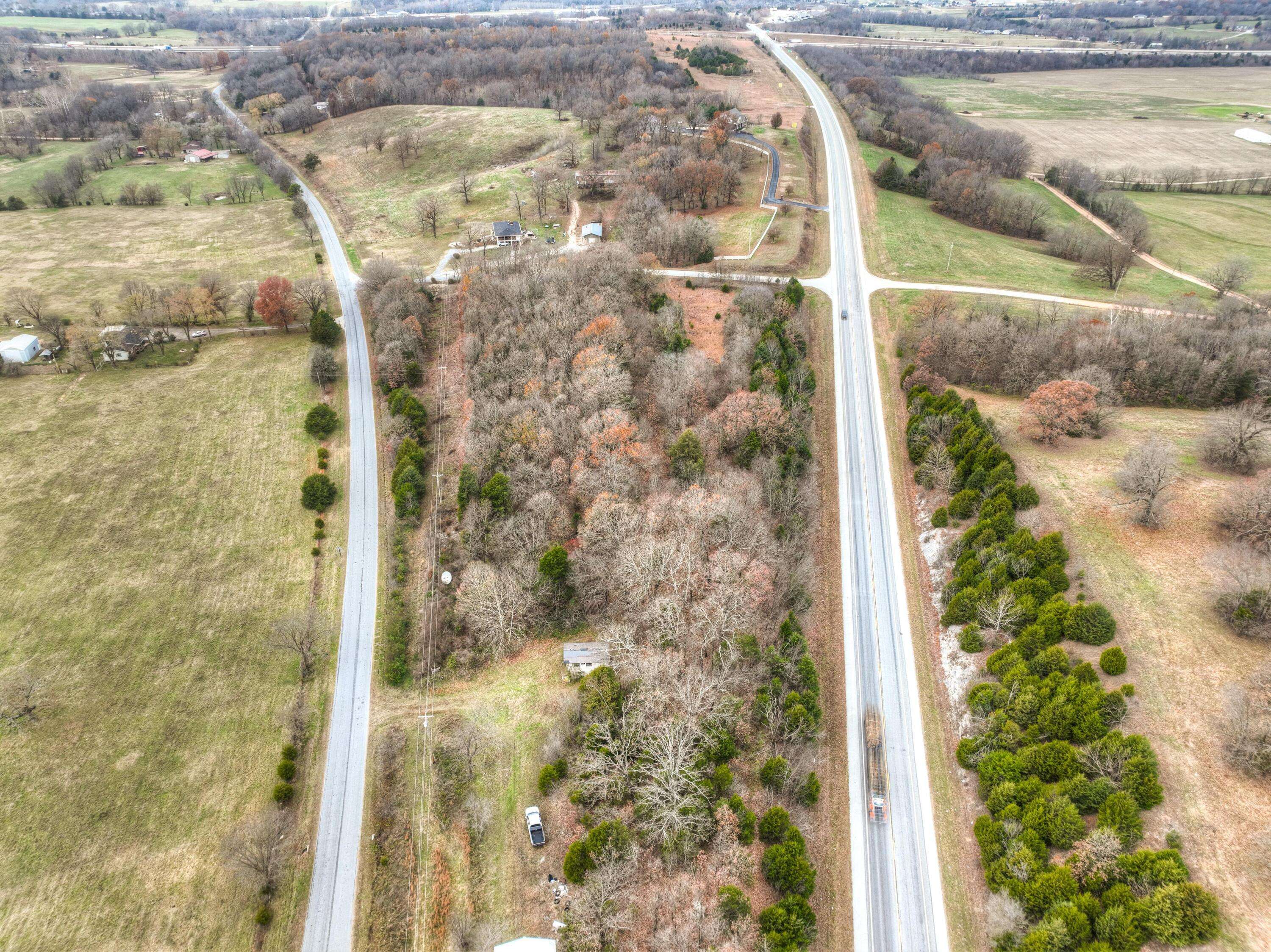 Anderson, MO 64831,110 Mud Springs Road