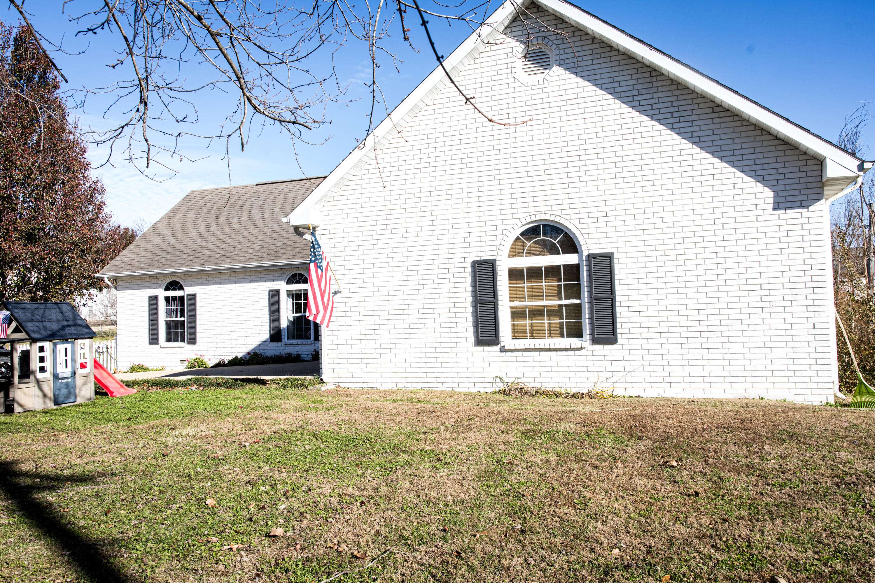 West Plains, MO 65775,2608 Lee Anna DR