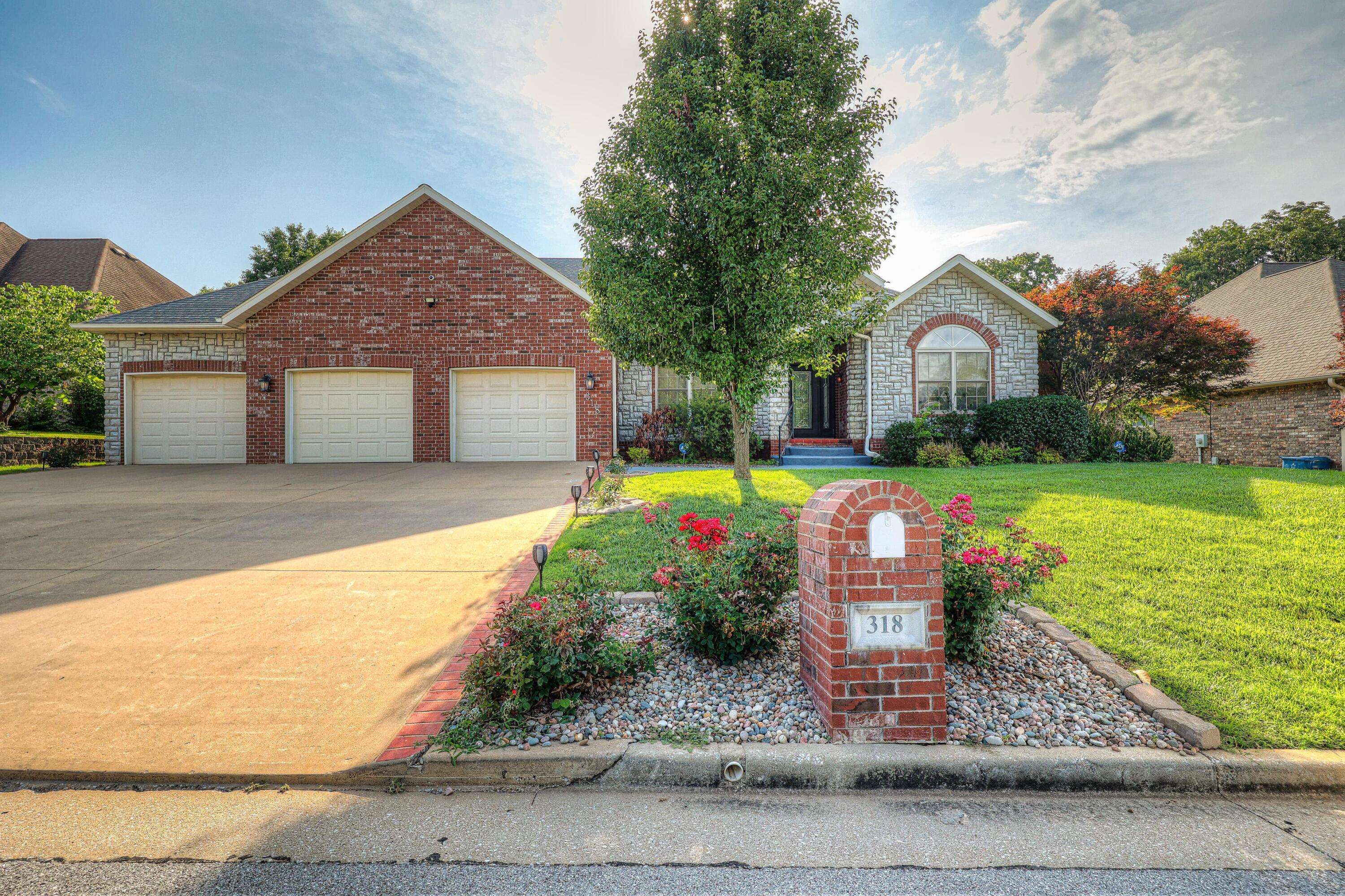 Joplin, MO 64801,318 Fox Fire CT