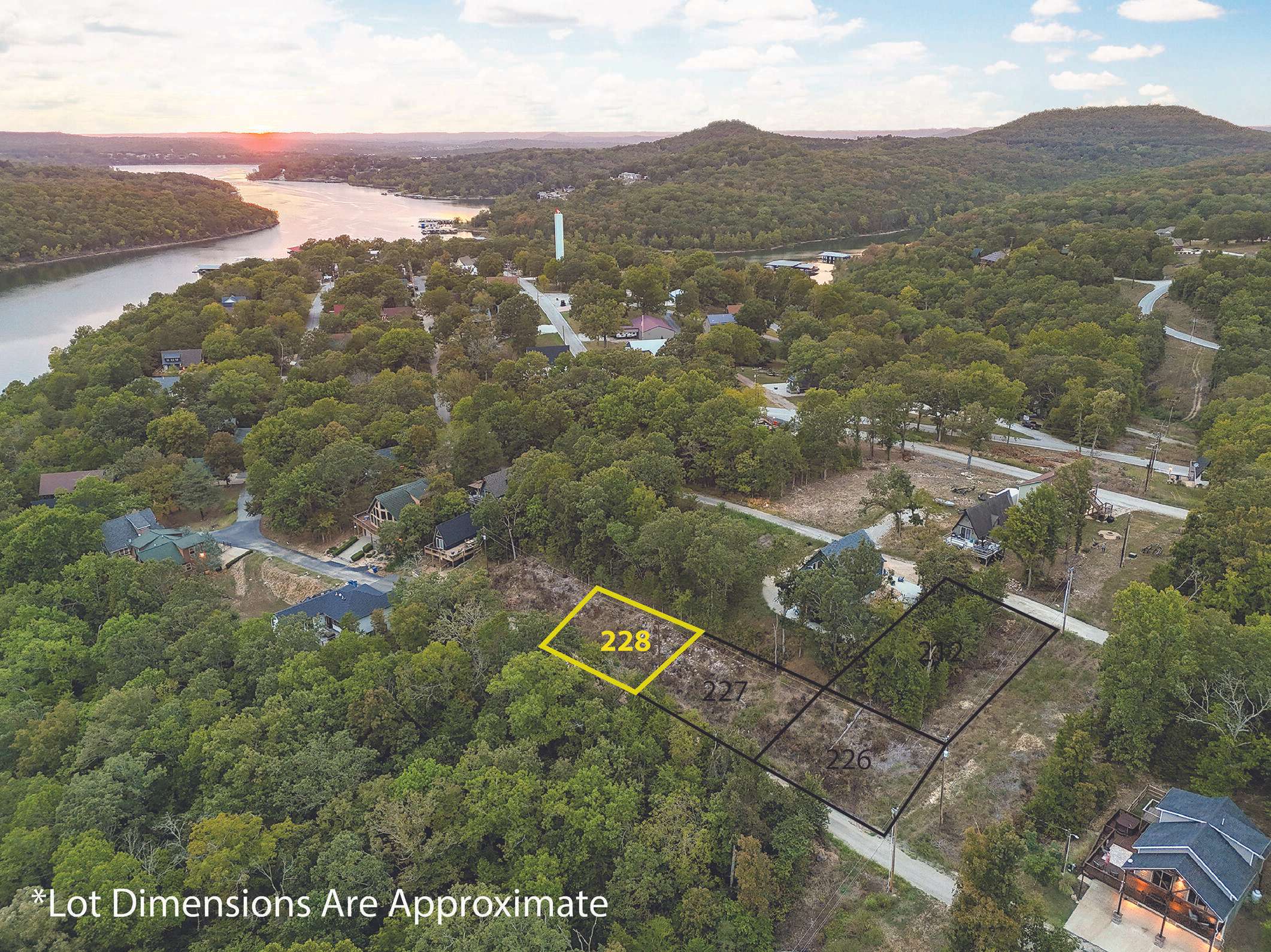 Lampe, MO 65681,000lot 228 Iriquois LN