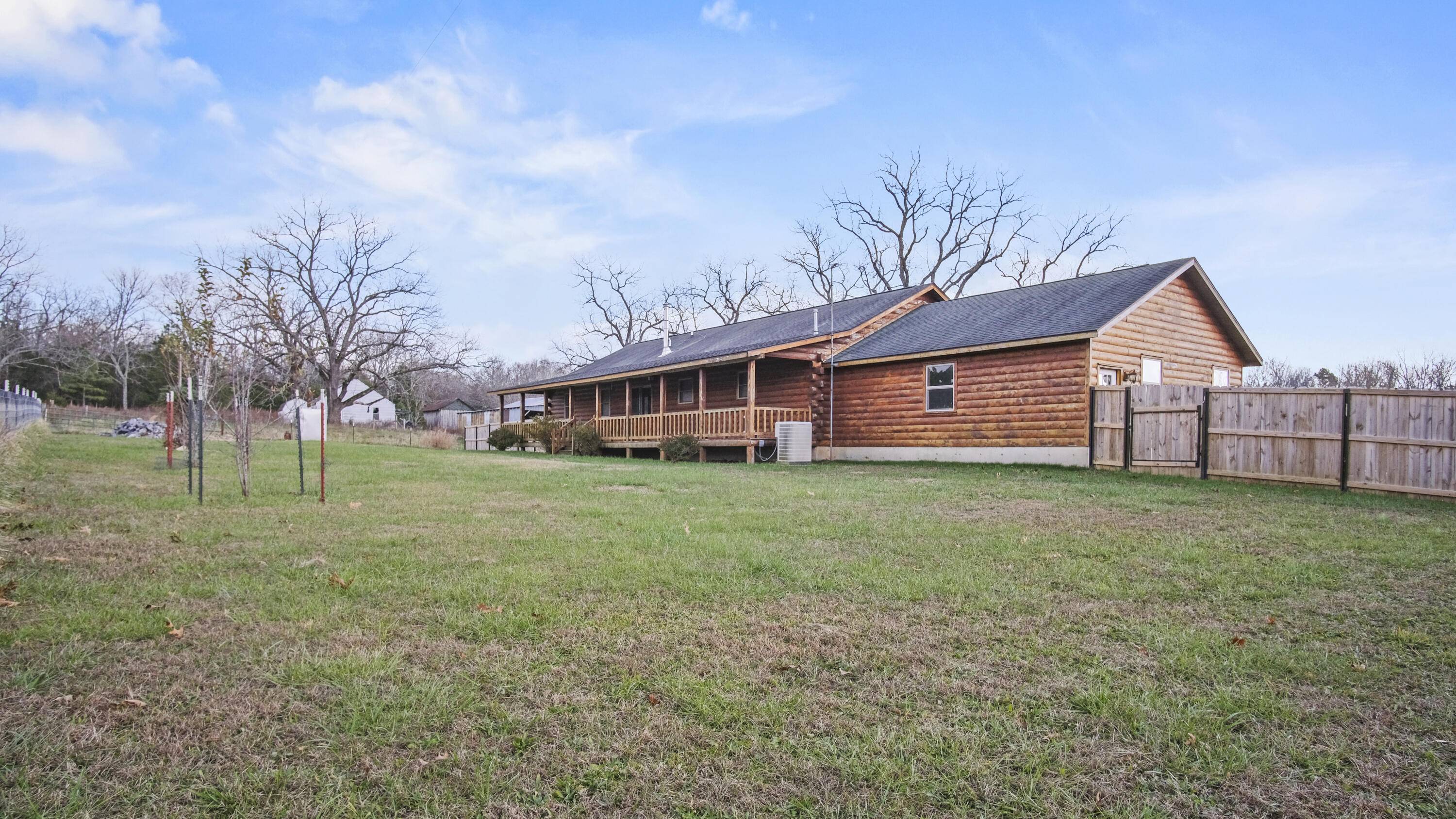 Pottersville, MO 65790,323 County Road 6720