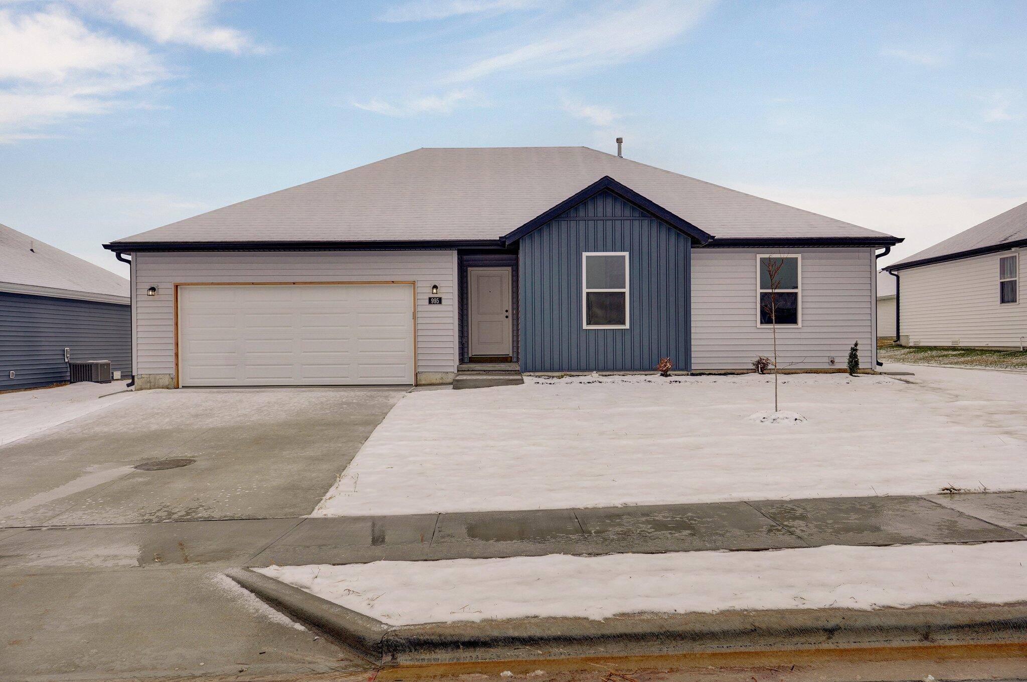 Republic, MO 65738,995 N Labrador ST