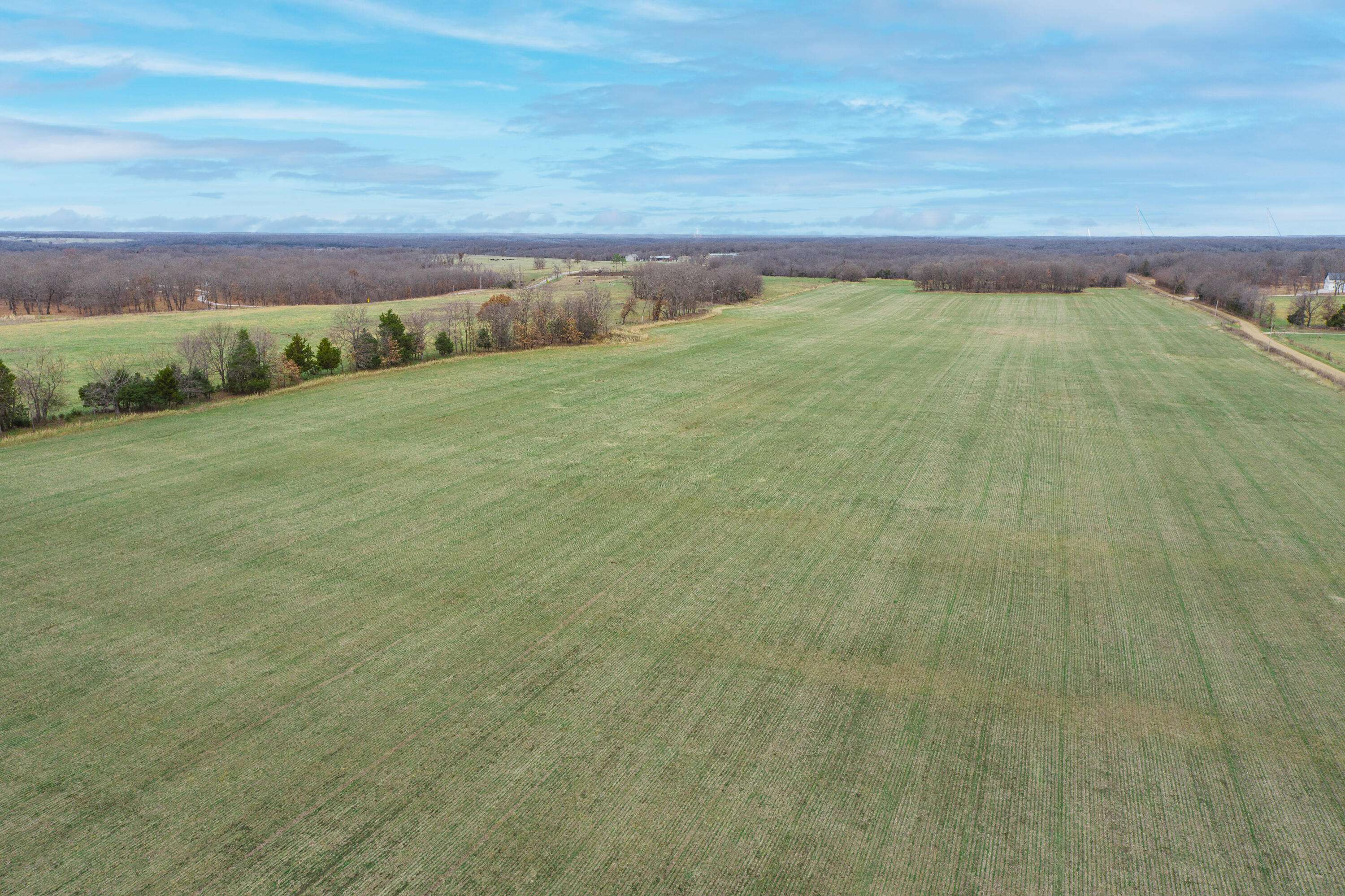 Wheatland, MO 65779,000 Highway W