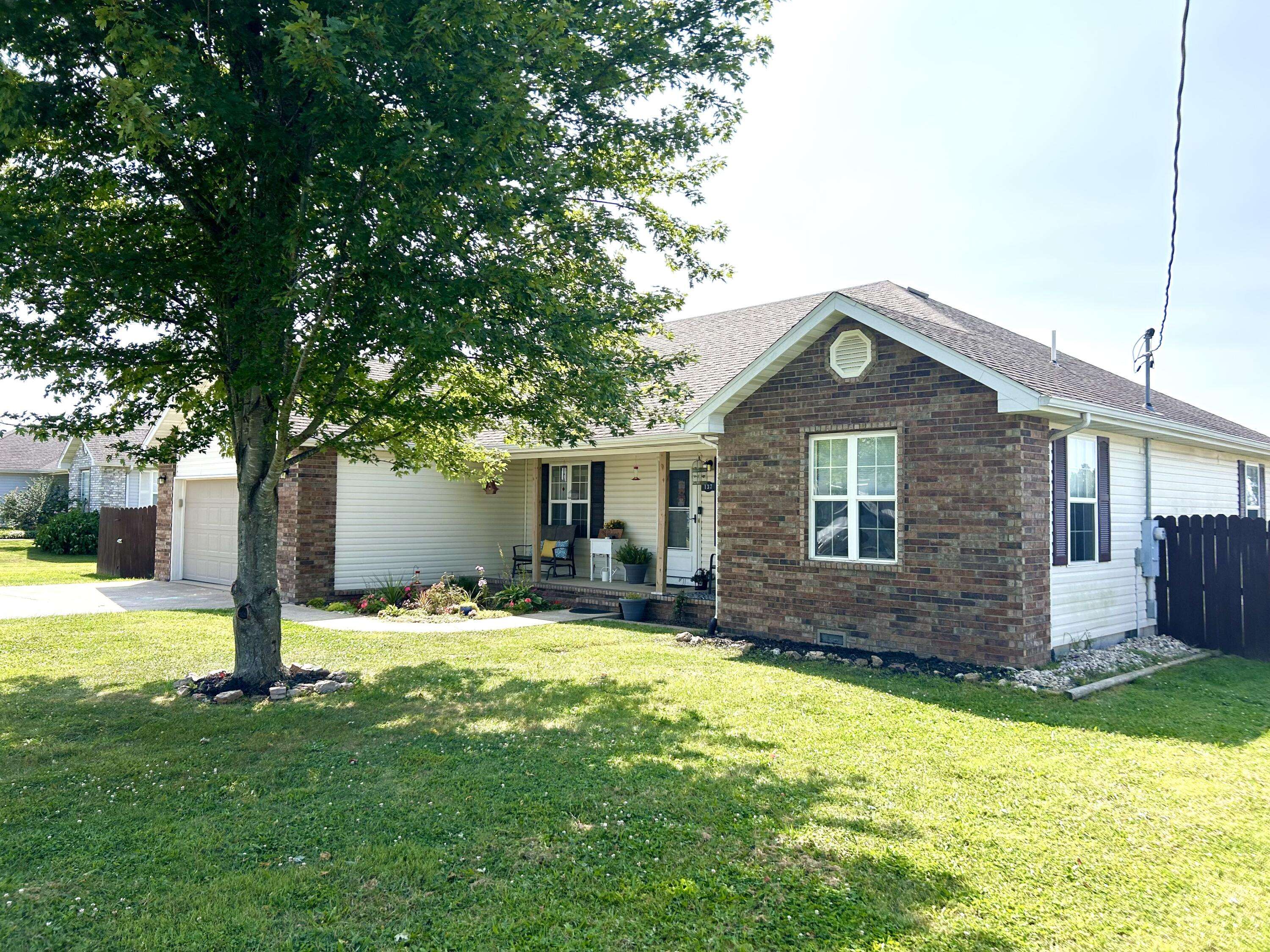 Seymour, MO 65746,137 Melinda St.