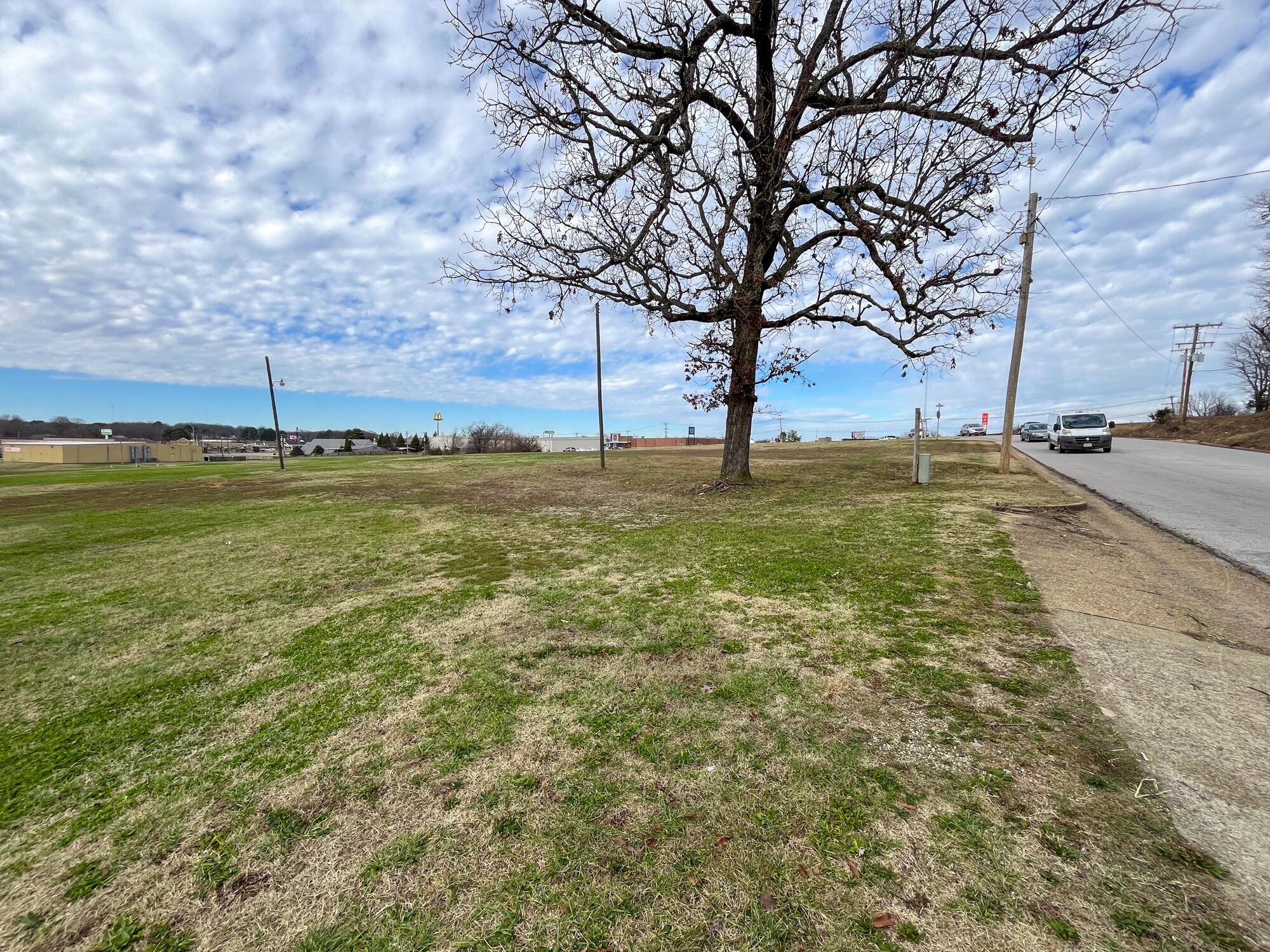 West Plains, MO 65775,000 Missouri Avenue (Option 1)