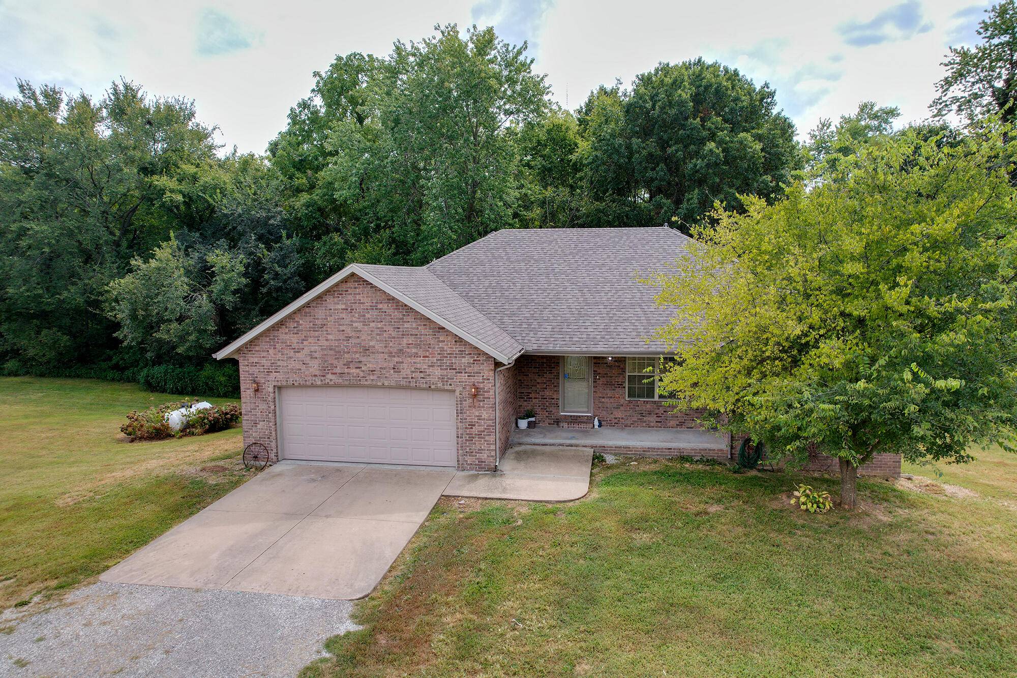 Billings, MO 65610,536 Zoller RD