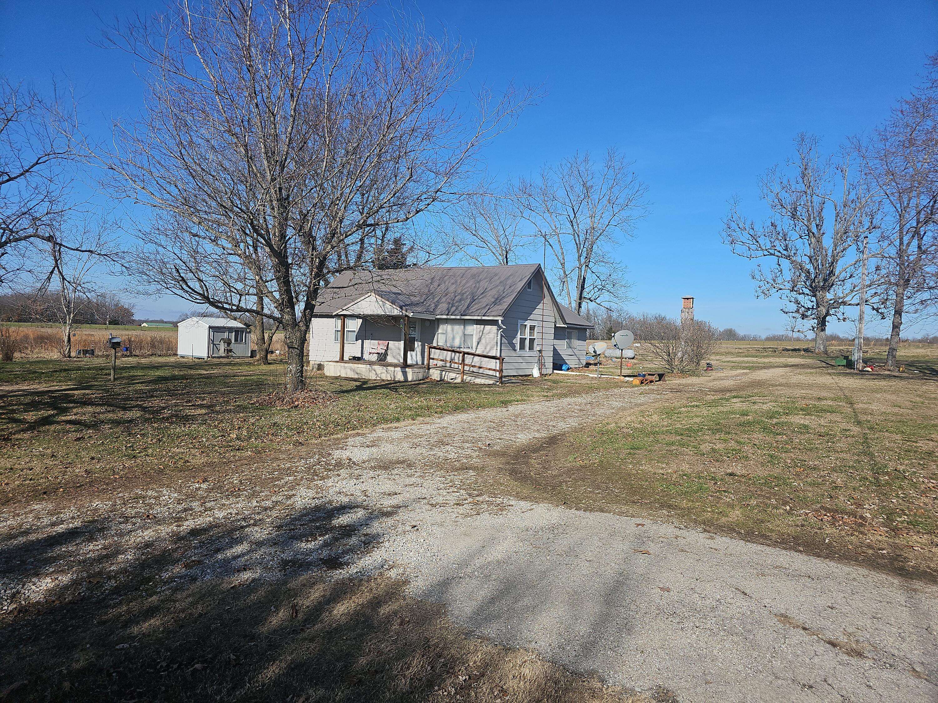 Moody, MO 65777,3323 State Route 142