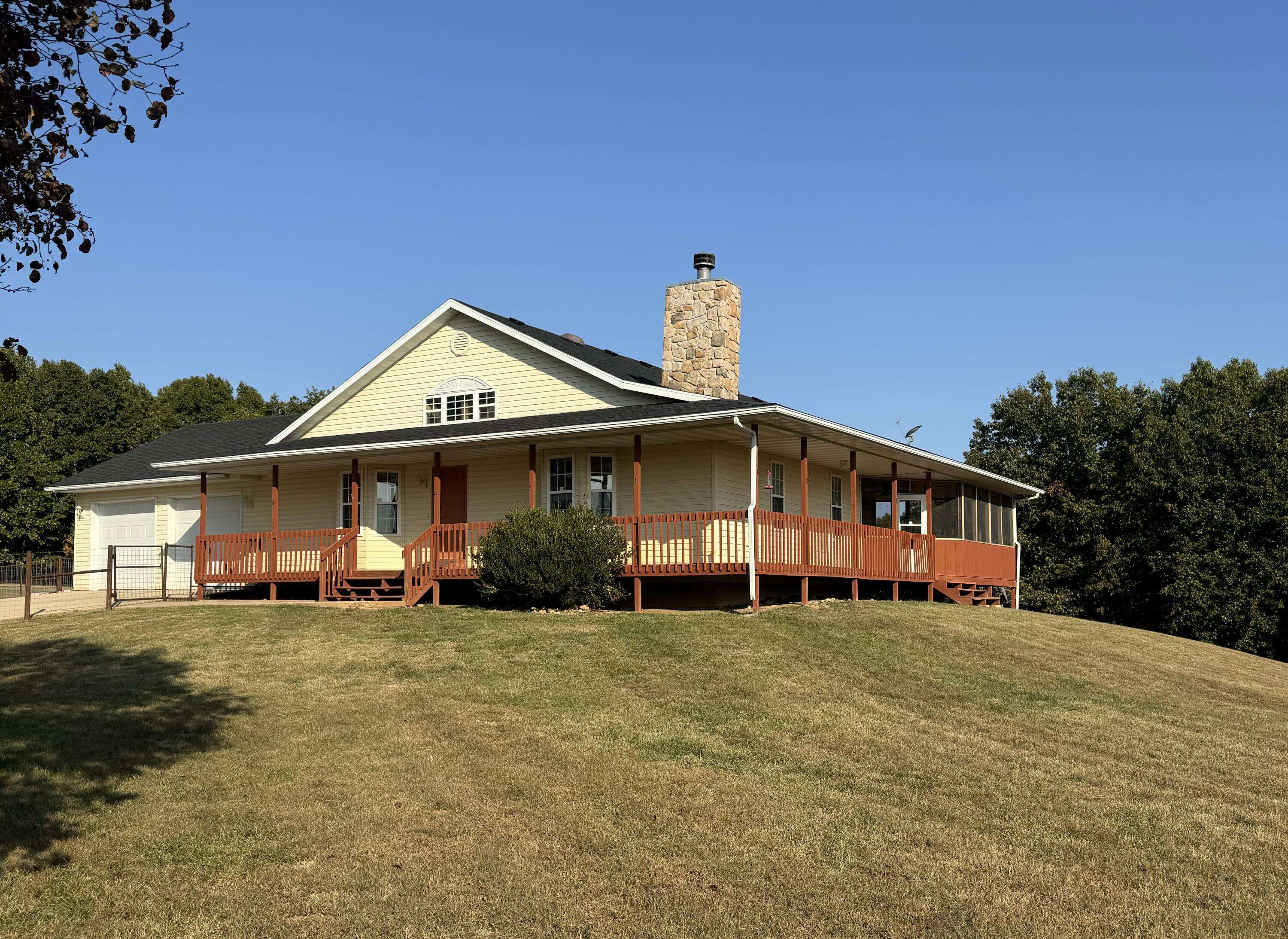 Ava, MO 65608,17242 State Hwy 76
