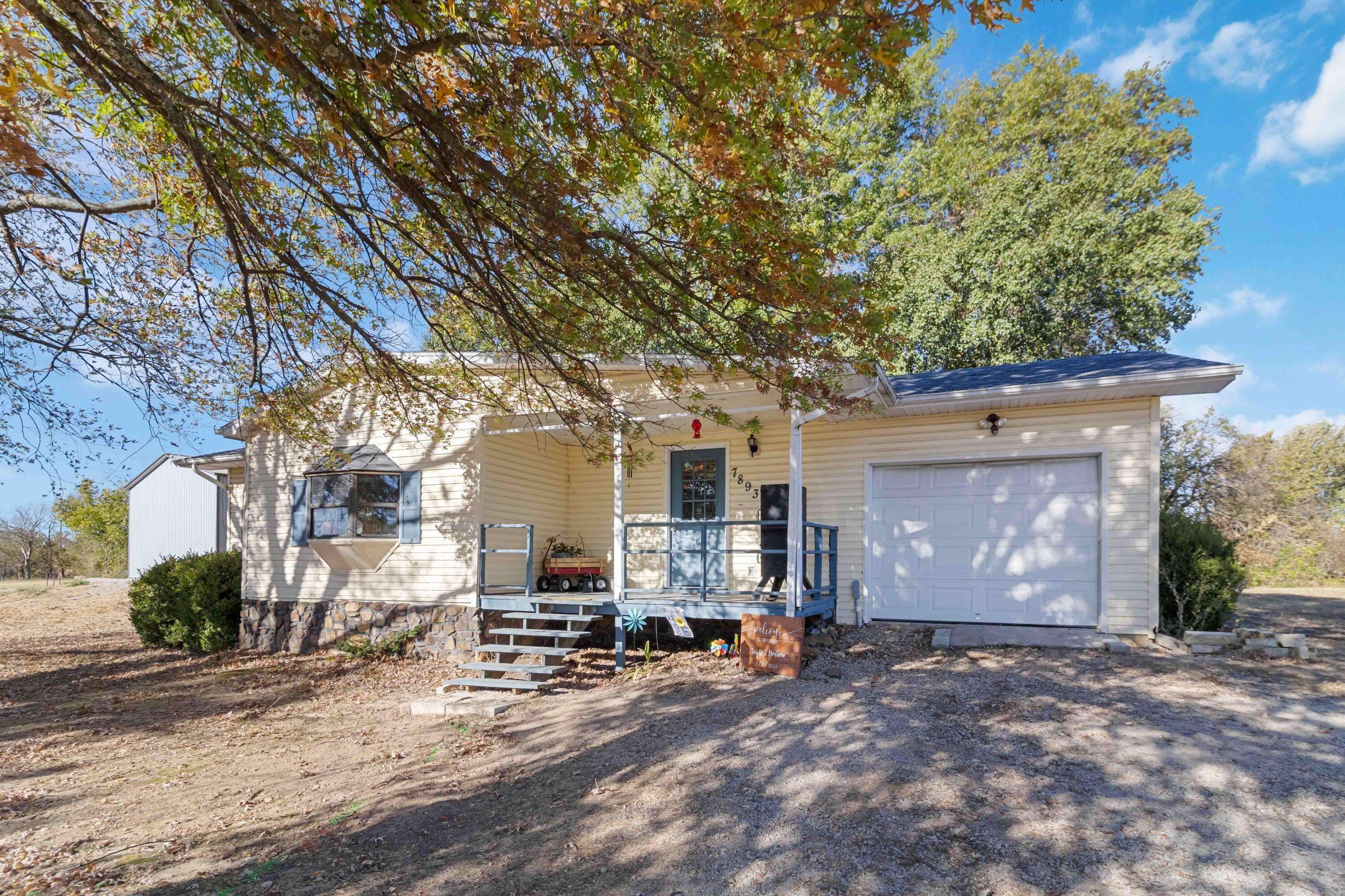 Washburn, MO 65772,7893 Farm Road 2240