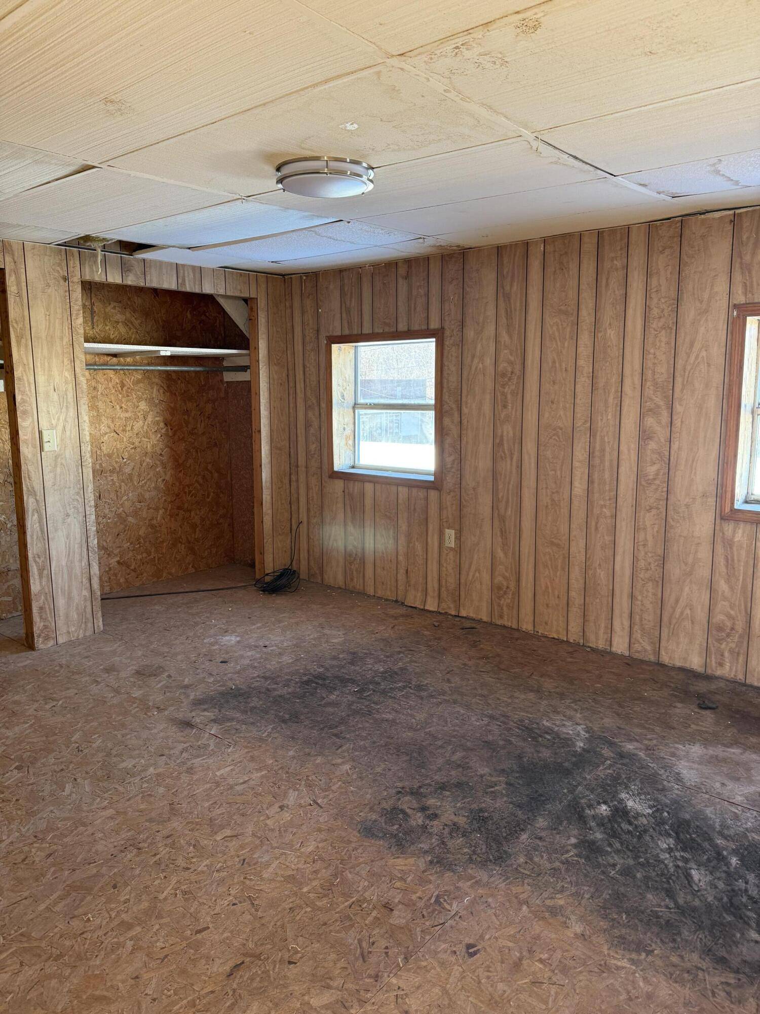 Ava, MO 65608,203 N Jefferson ST