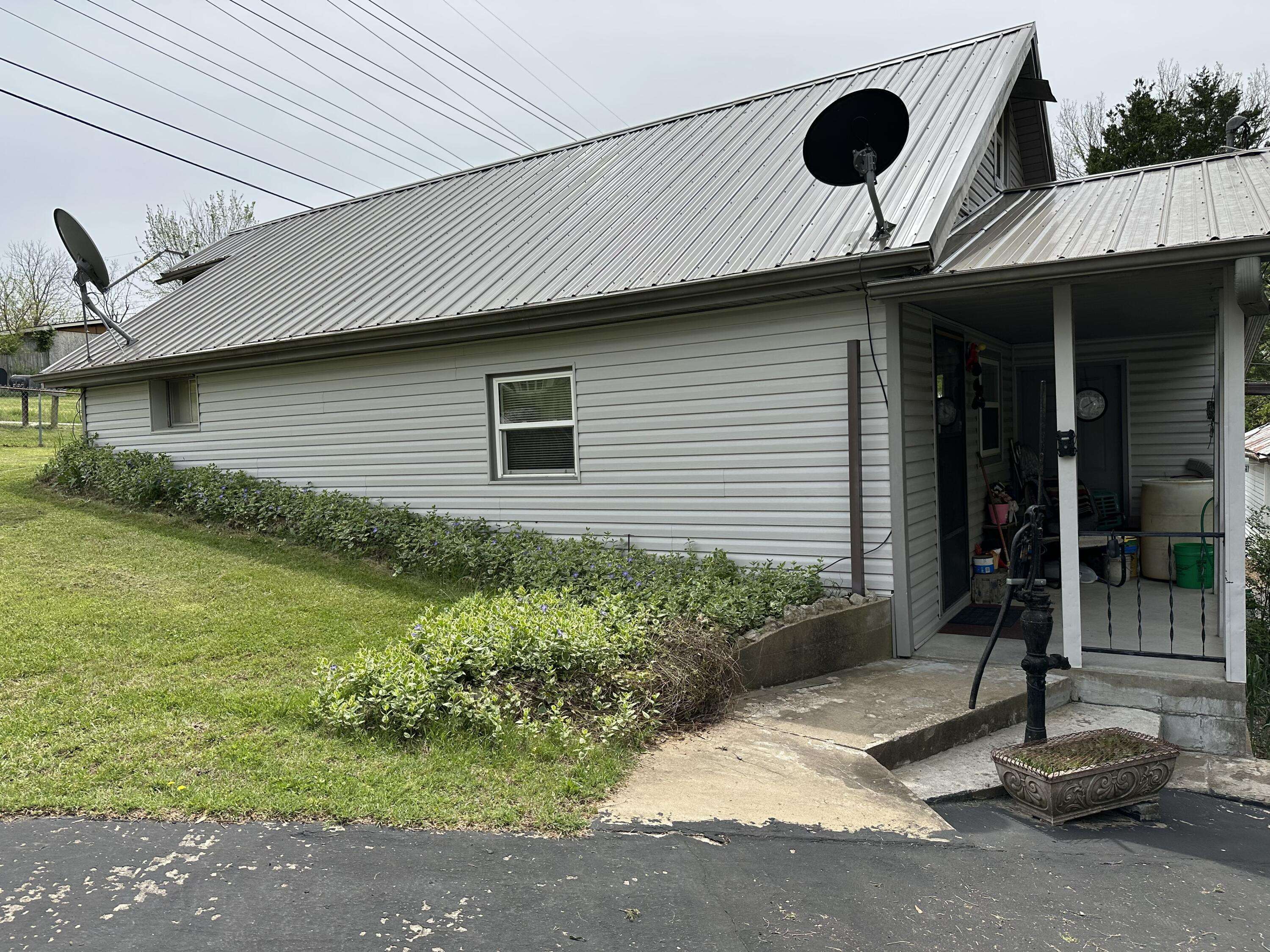 Rockaway Beach, MO 65740,121 Lillian RD