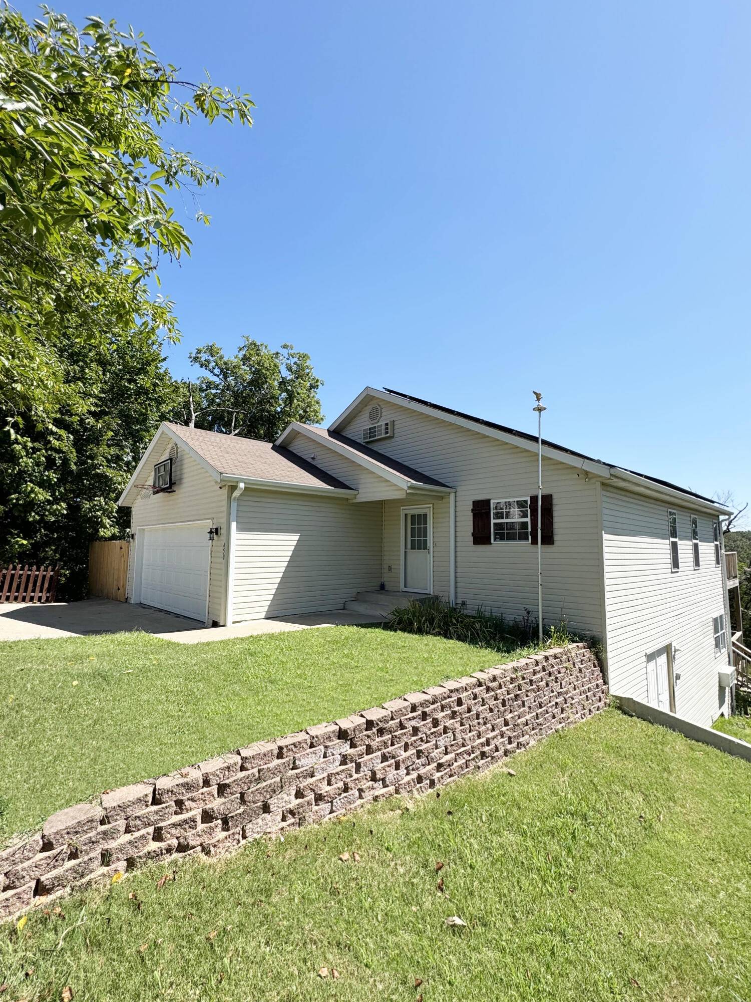 Forsyth, MO 65653,450 Eagle DR