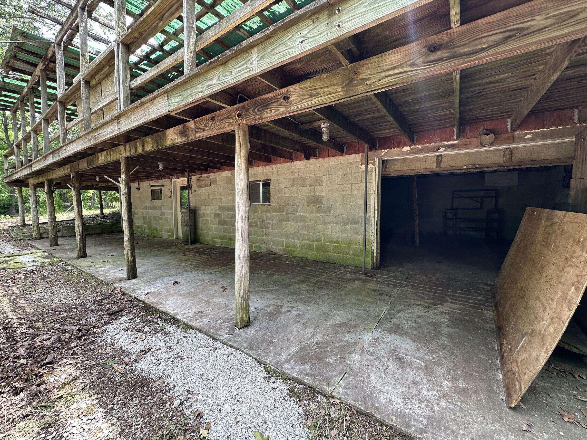 Ozark, MO 65721,406 Red Bridge RD