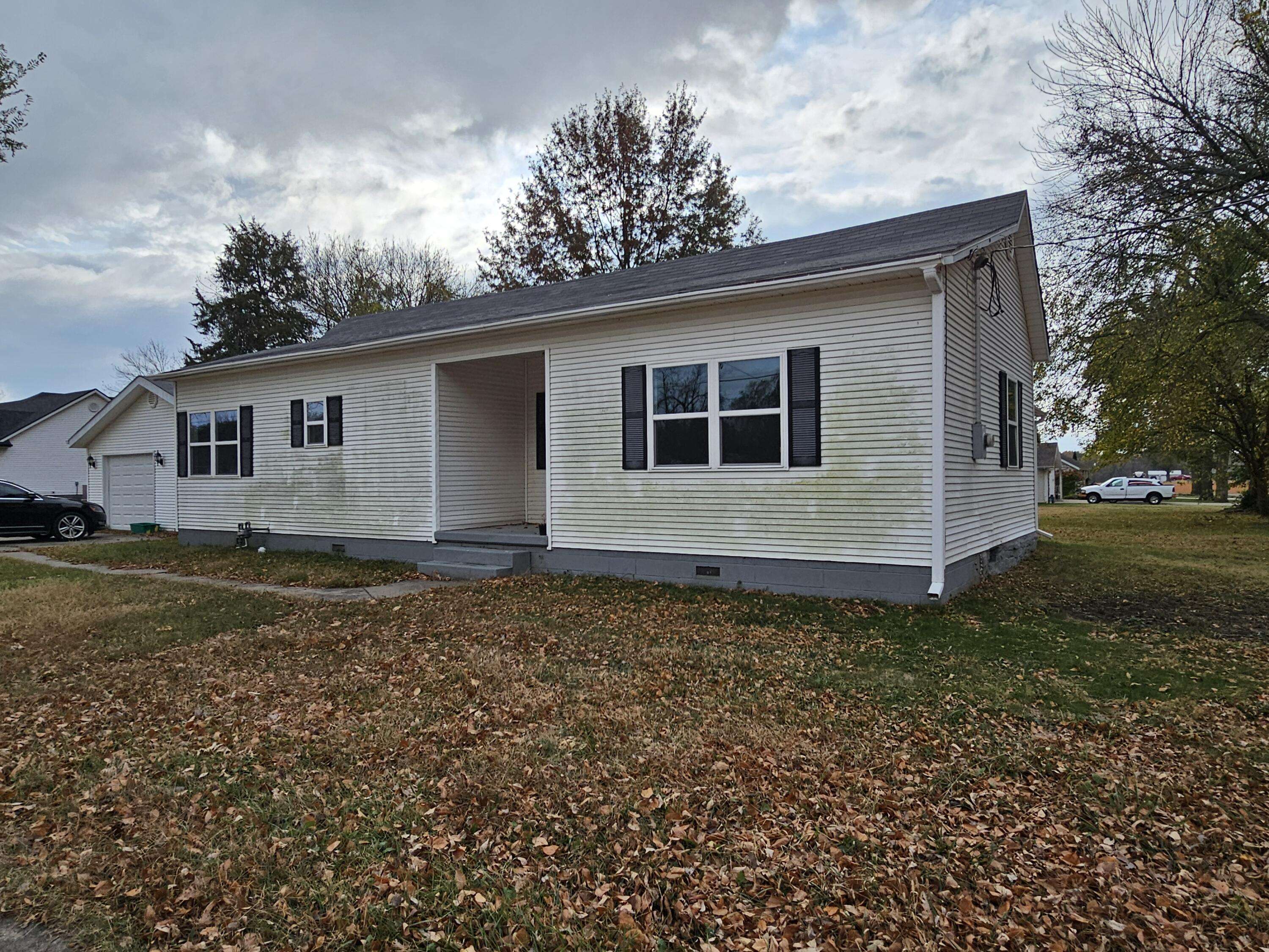 Lamar, MO 64759,1101 E 18th ST