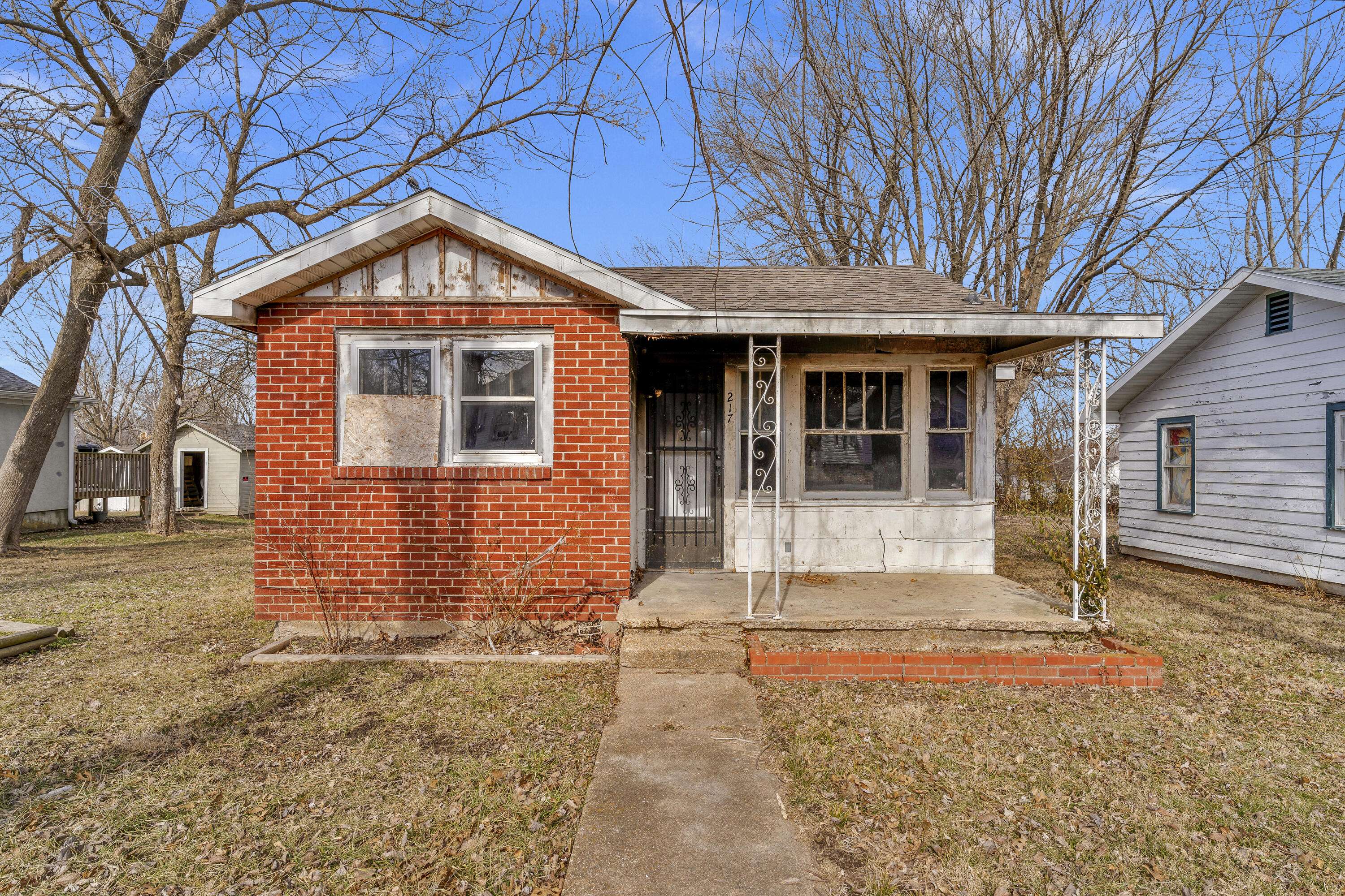 Buffalo, MO 65622,217 W Ramsey