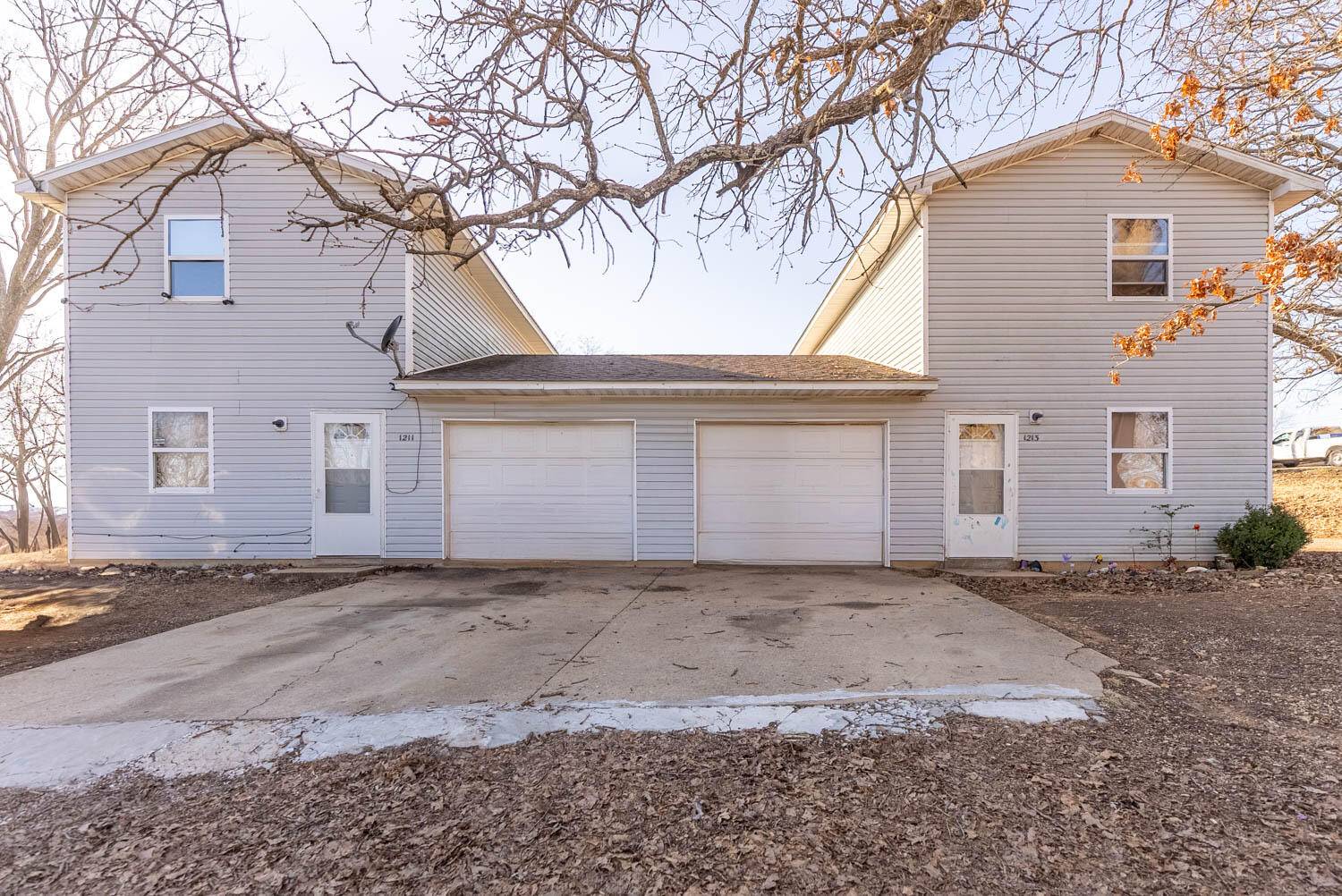 West Plains, MO 65775,1211-1213 Washington AVE