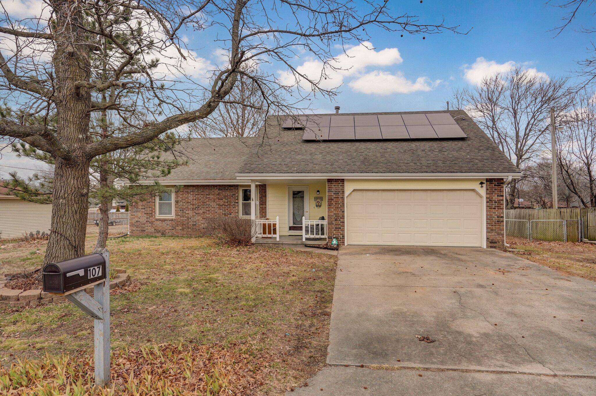 Republic, MO 65738,107 E Halsey ST