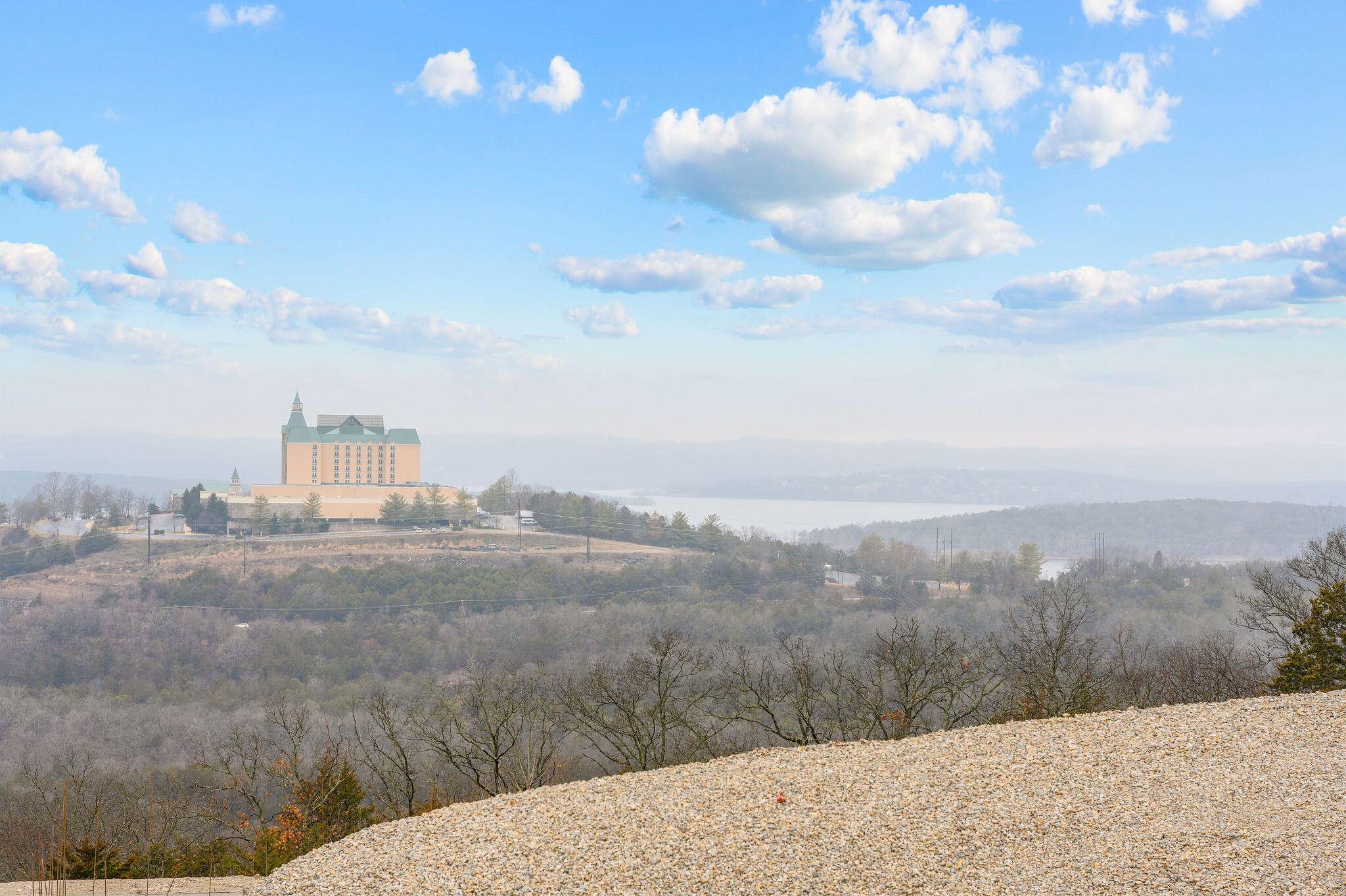 Branson, MO 65616,916 Skyview Drive