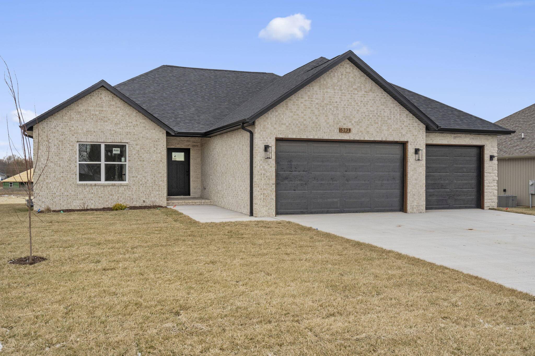 Battlefield, MO 65619,5231 Logan DR