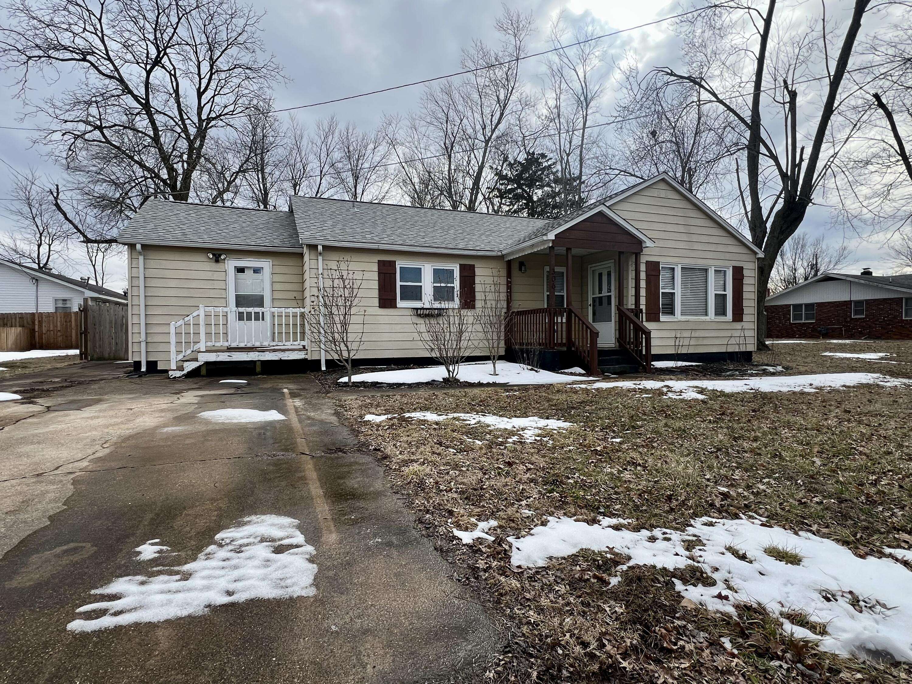 Mountain Grove, MO 65711,306 East 13th Street