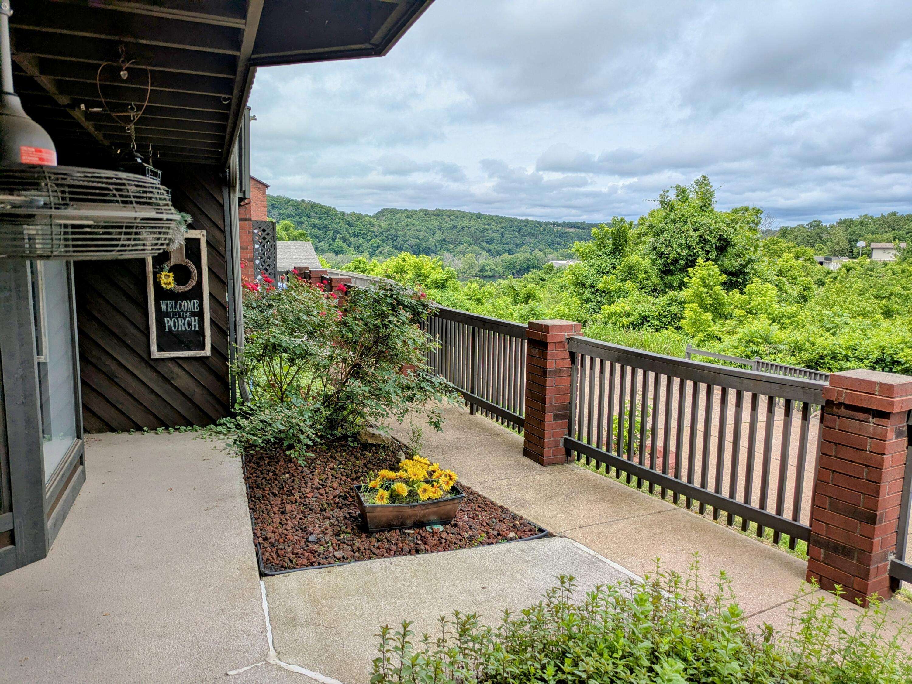 Forsyth, MO 65653,150 Sunken Forest Dr.  8-206