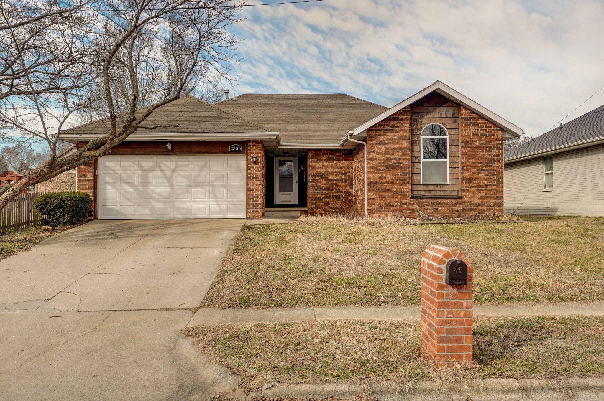 Springfield, MO 65802,2355 E Harrison ST