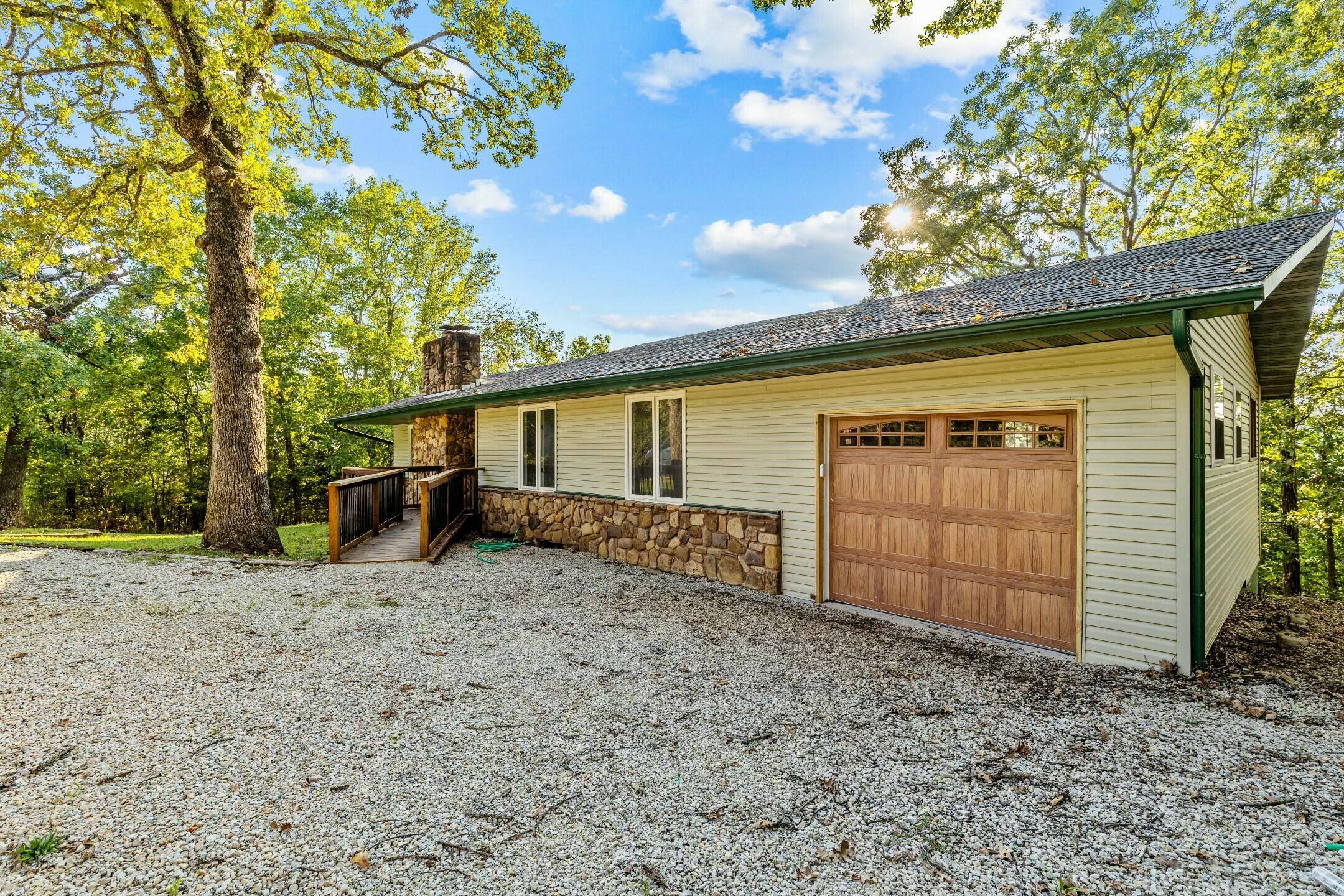 Branson West, MO 65737,2735 Talking Rocks RD