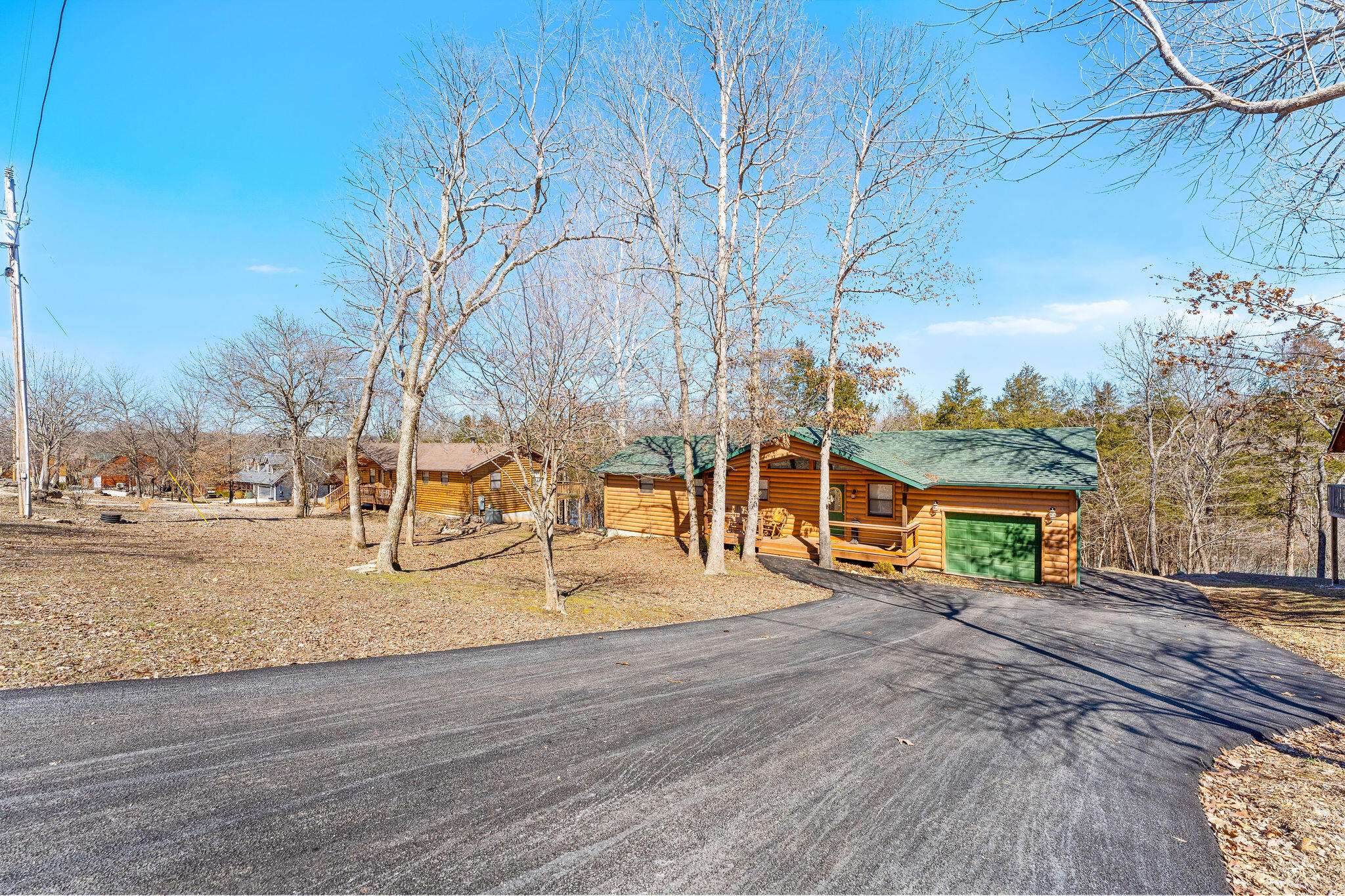 Golden, MO 65658,22584 Air Park DR