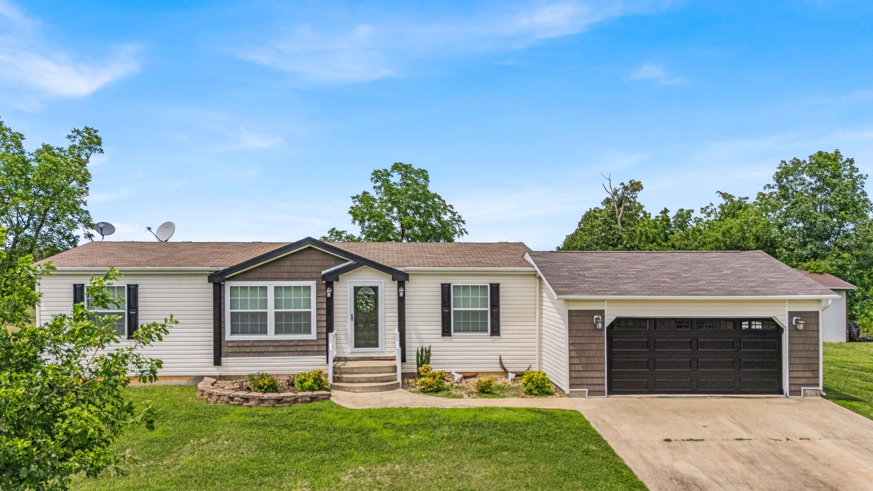 West Plains, MO 65775,3503 County Road 7640