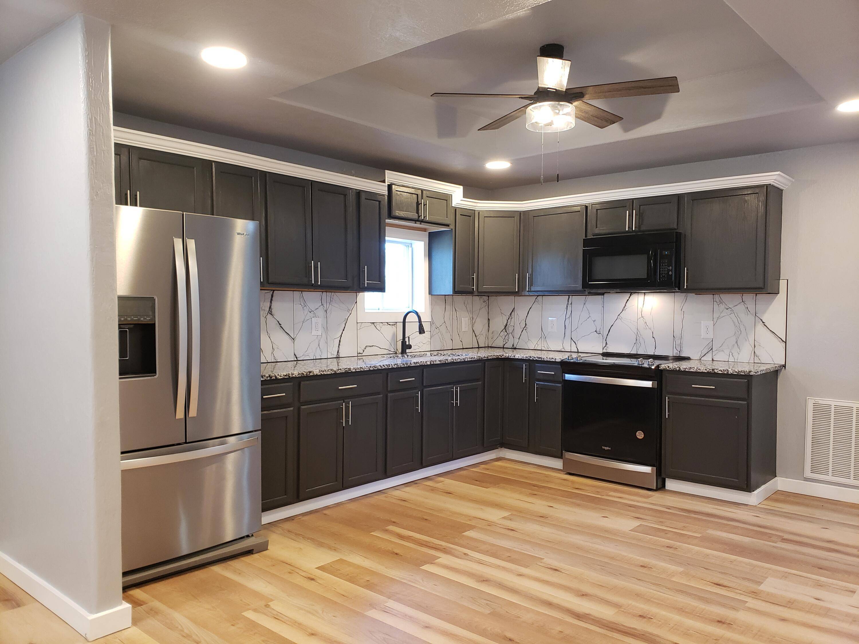 Monett, MO 65708,109 N Maple ST