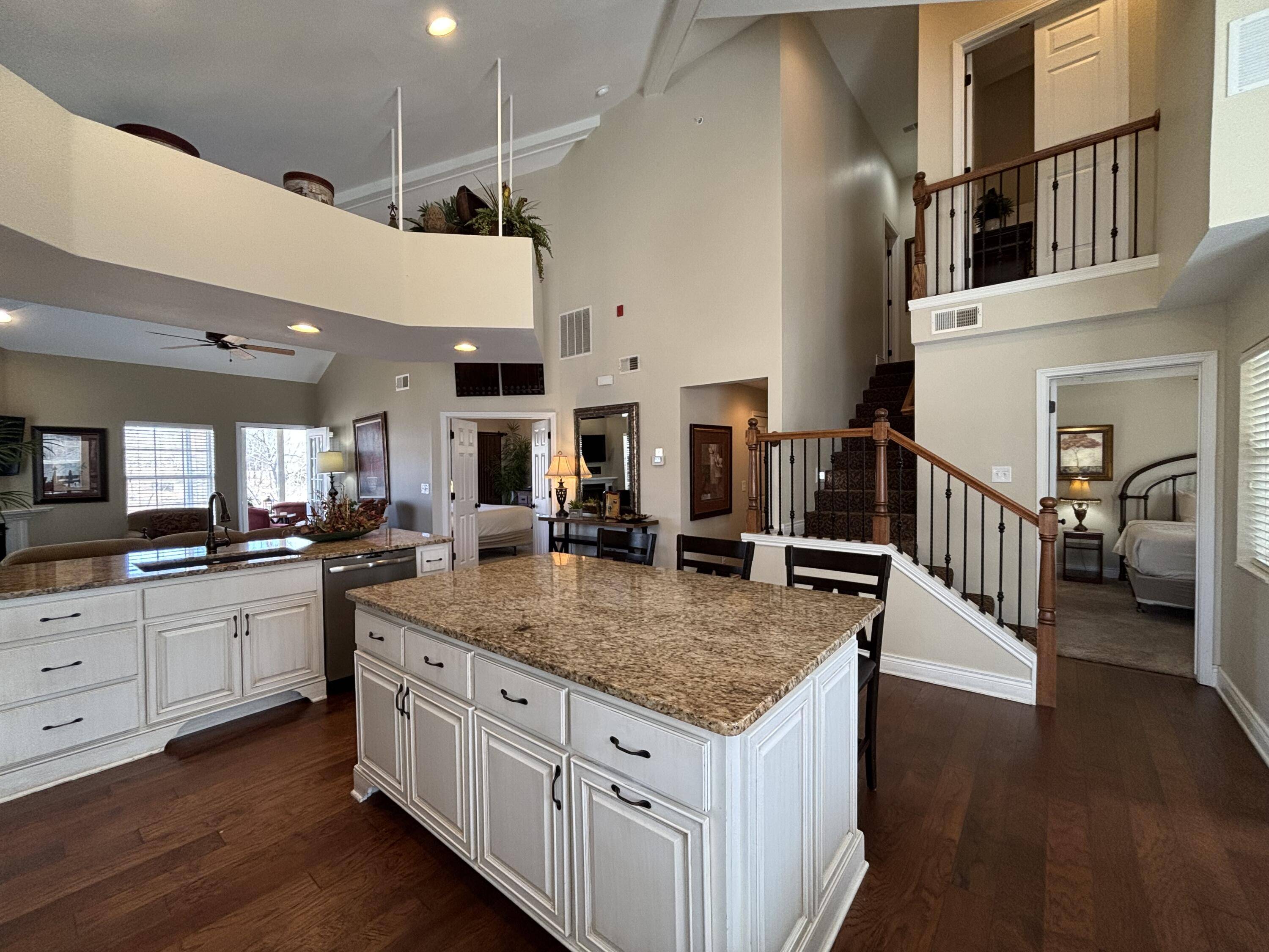 Branson, MO 65616,300 Glory Road Bldg 1 Unit 5