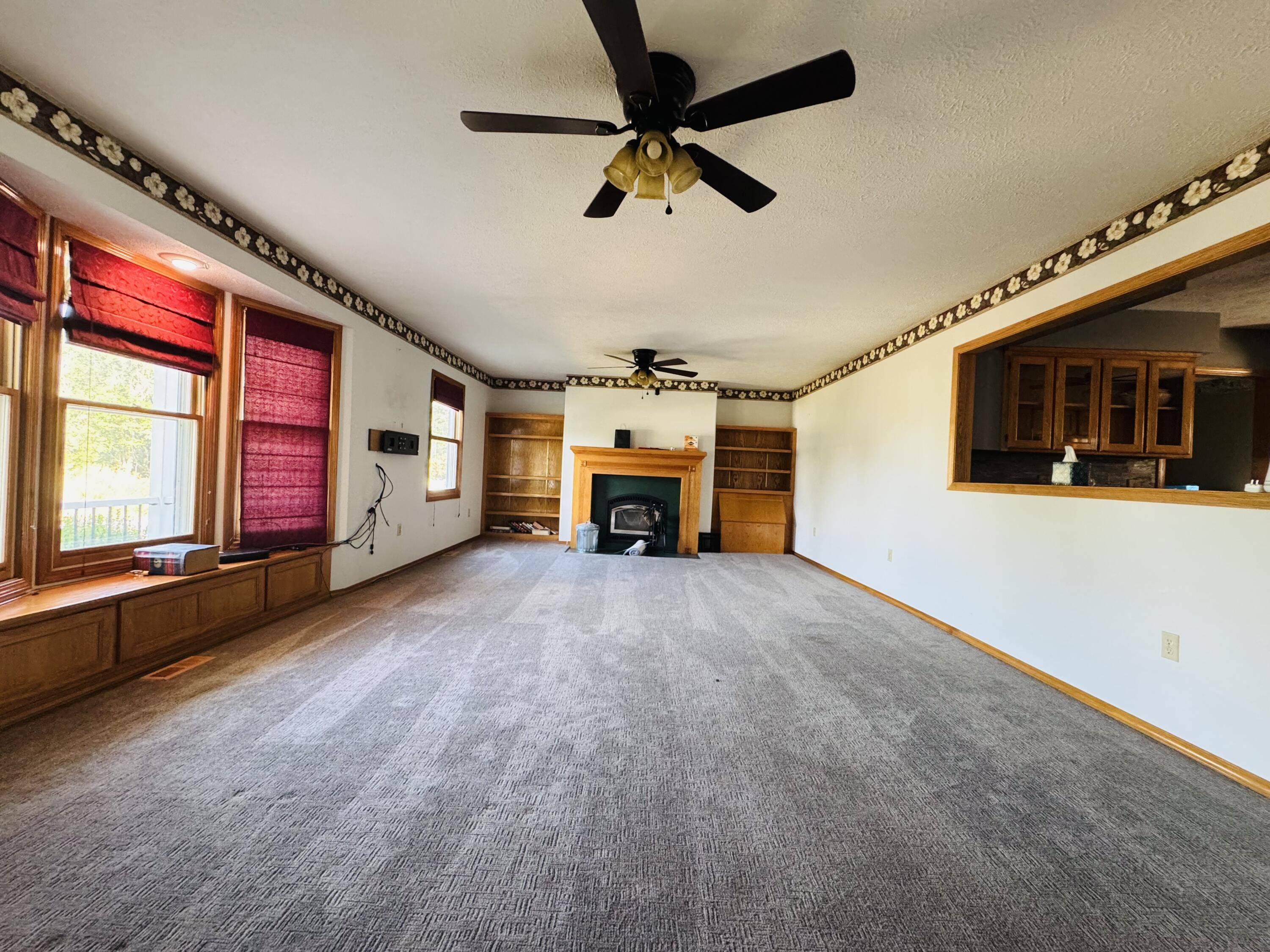 Washburn, MO 65772,940 Hickory ST