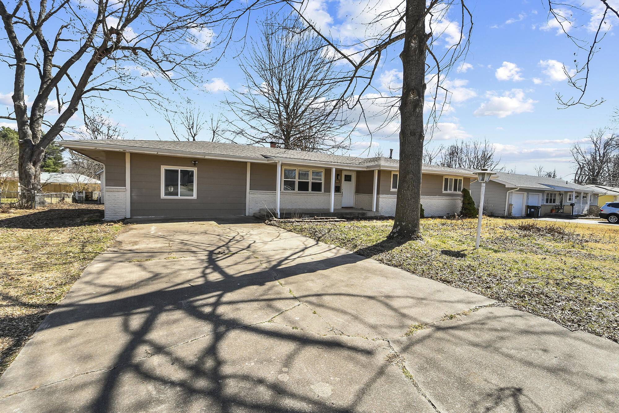Republic, MO 65738,140 S Redbud AVE