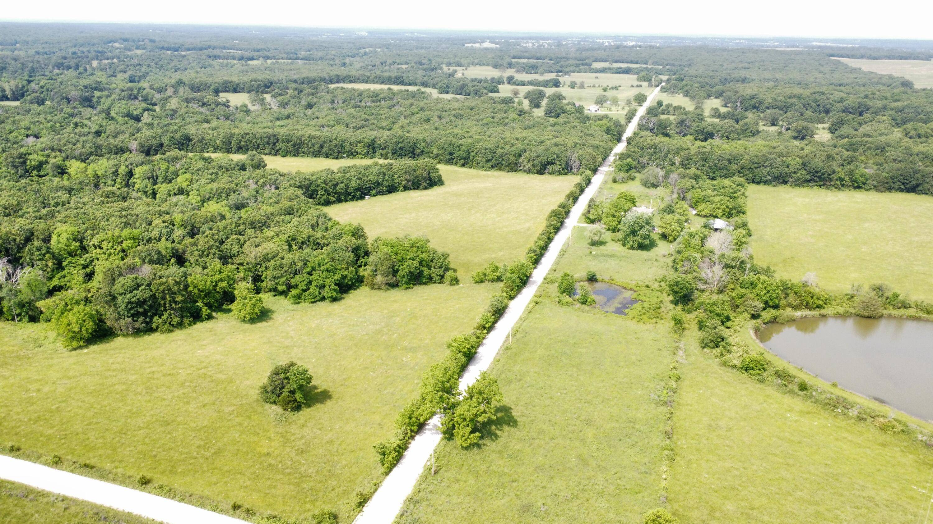 Phillipsburg, MO 65722,000 Doe Run Rd
