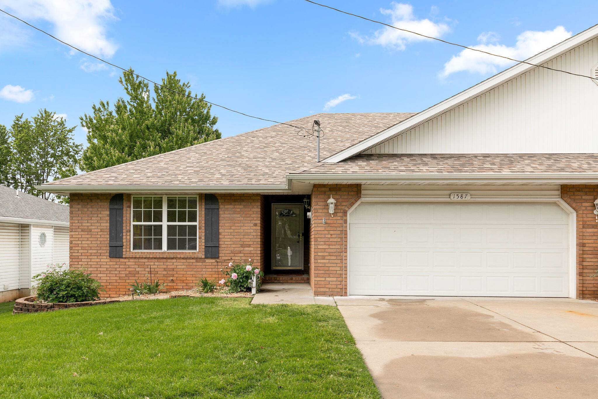 Springfield, MO 65804,1587 E Redrex ST