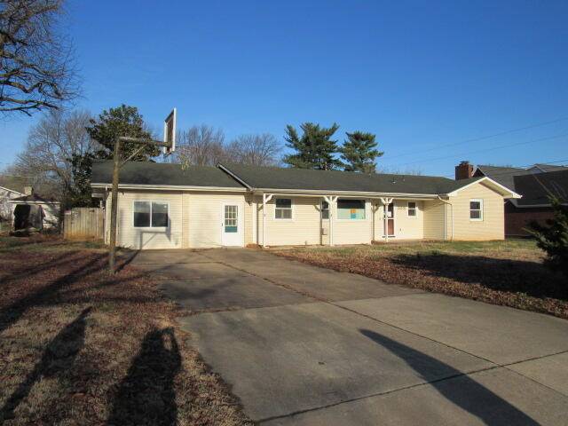 Springfield, MO 65802,305 S Troy AVE