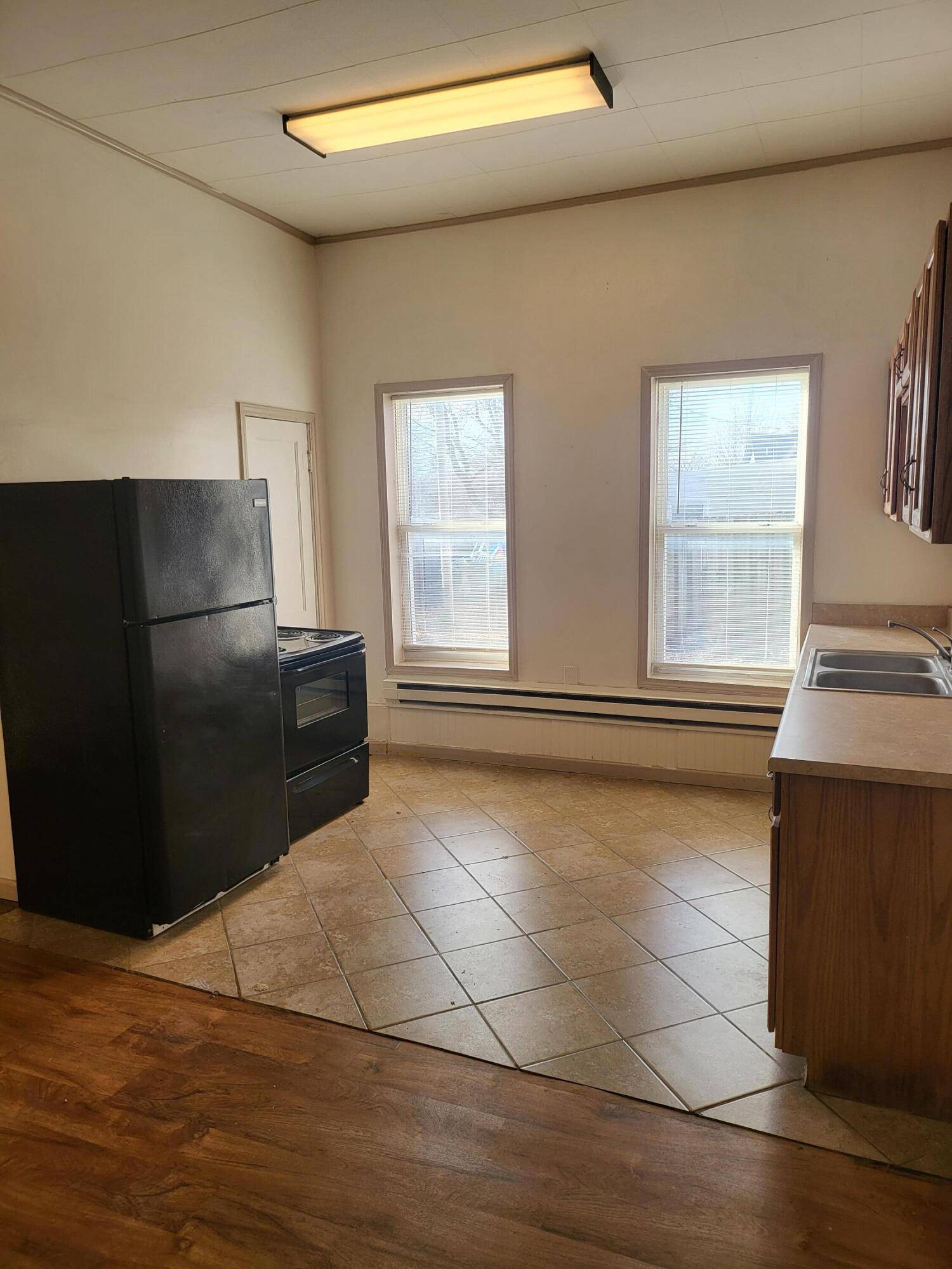 Monett, MO 65708,505 9th ST