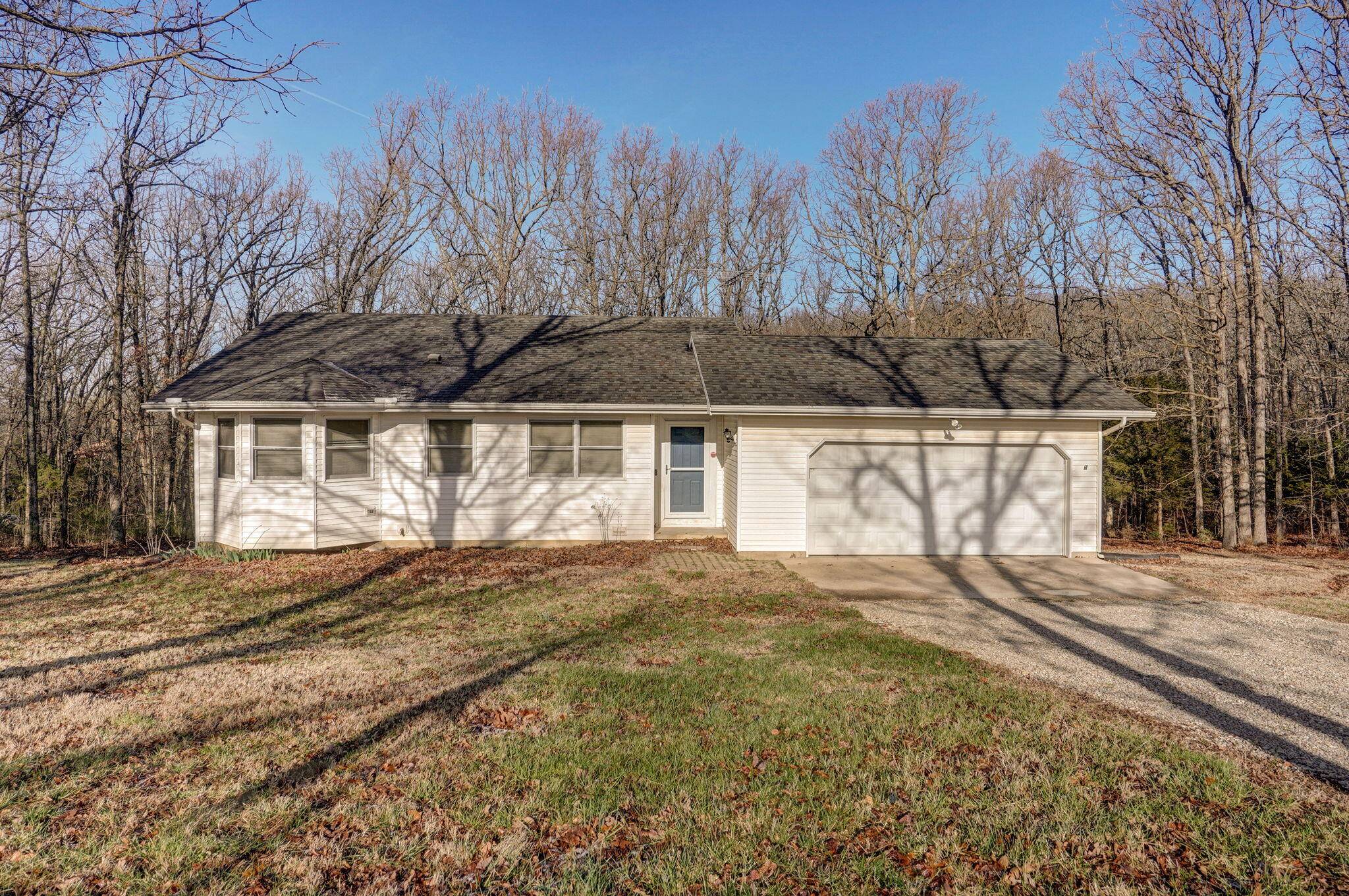 Marshfield, MO 65706,192 Ridge Crest LN