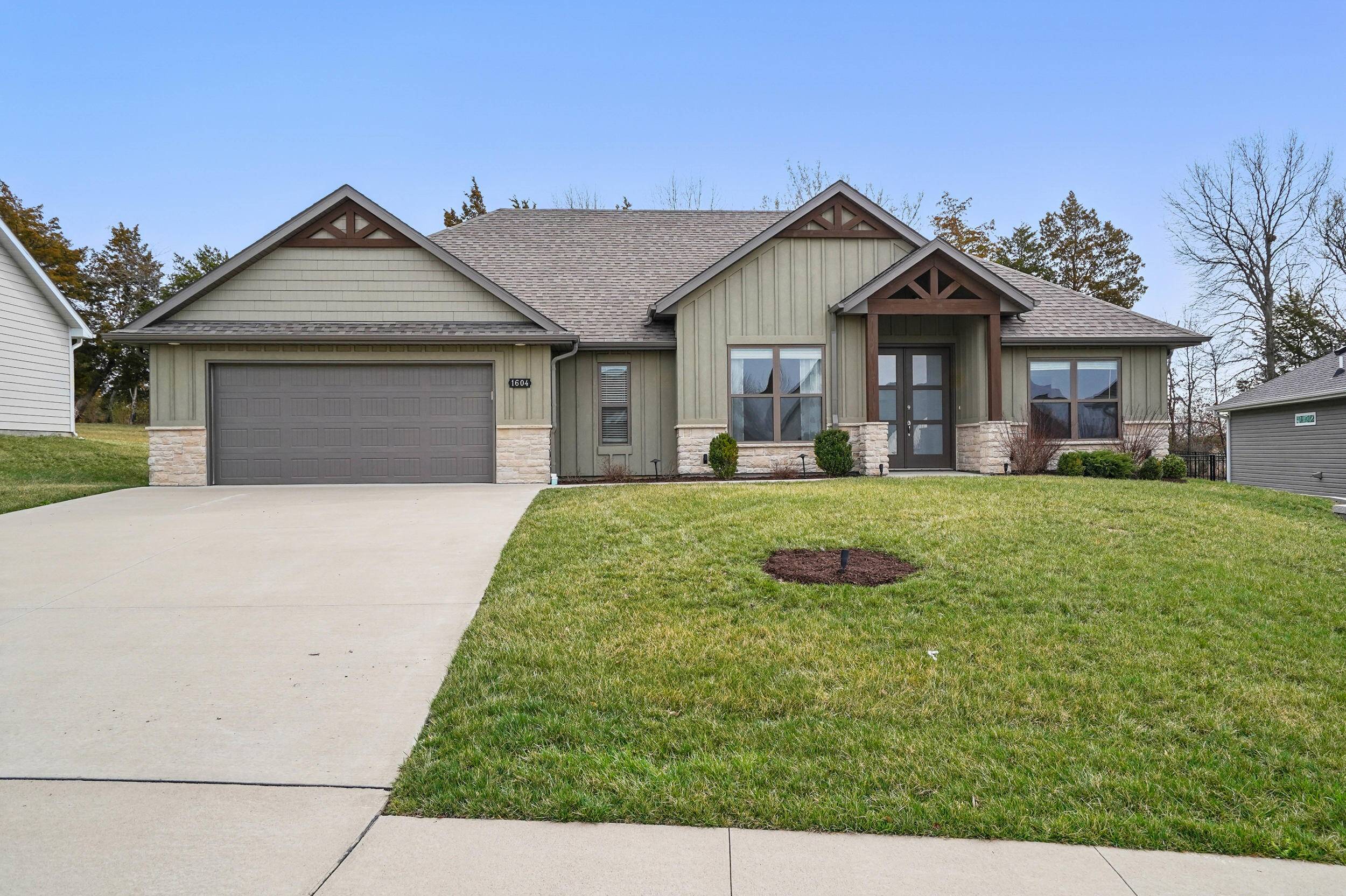 Columbia, MO 65201,Address not disclosed