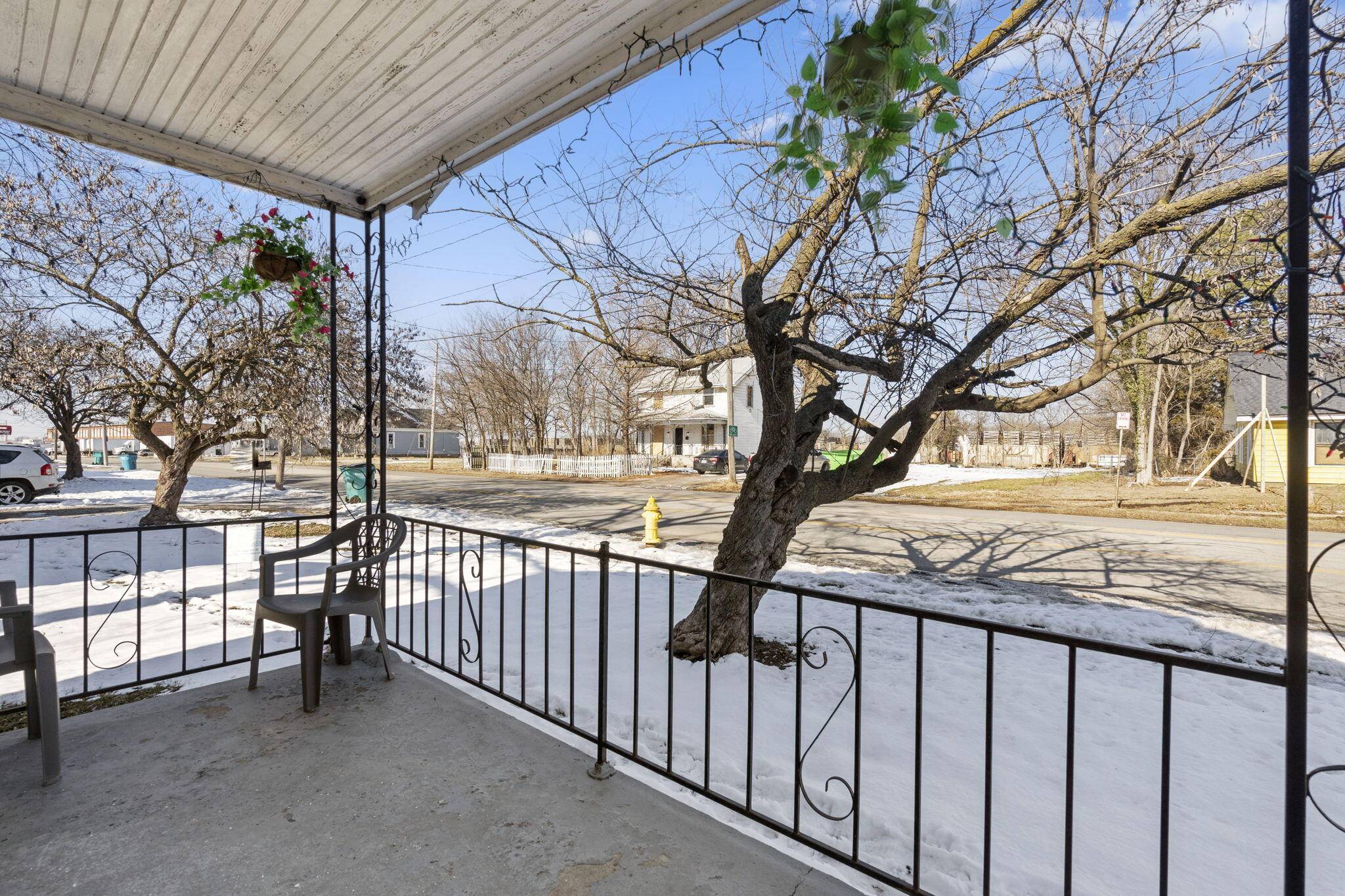 Springfield, MO 65803,1042-1052 Commercial