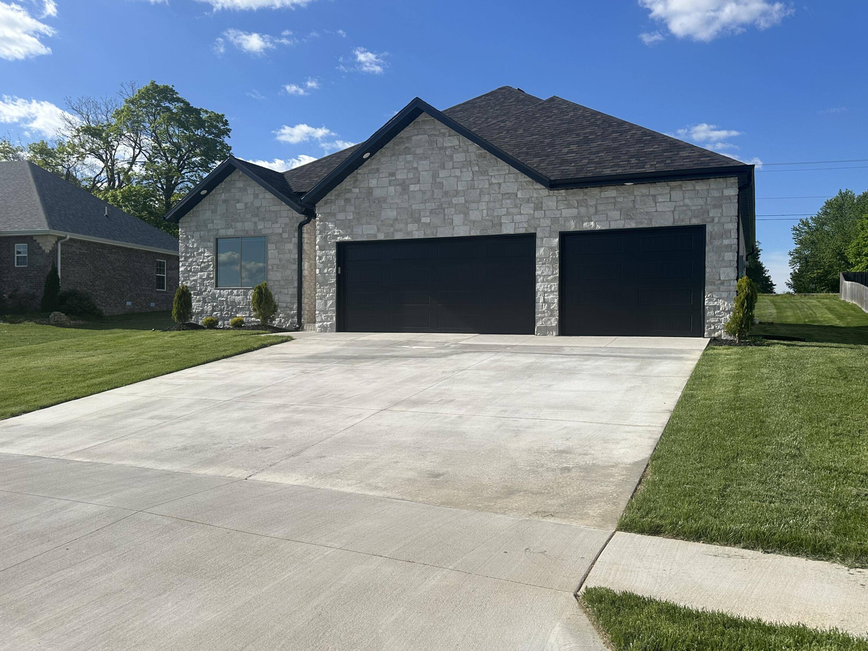 Springfield, MO 65810,1293 W Gaslight DR