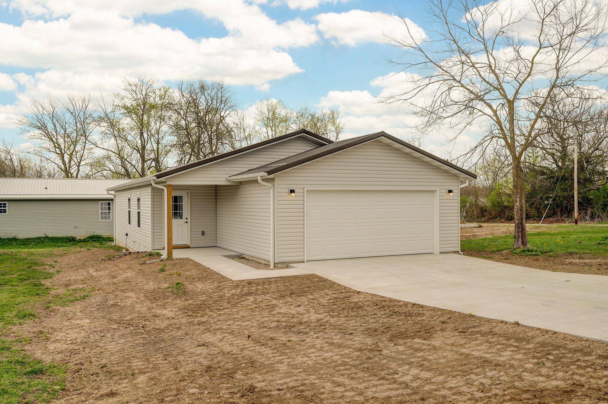Marshfield, MO 65706,313 W Bedford ST