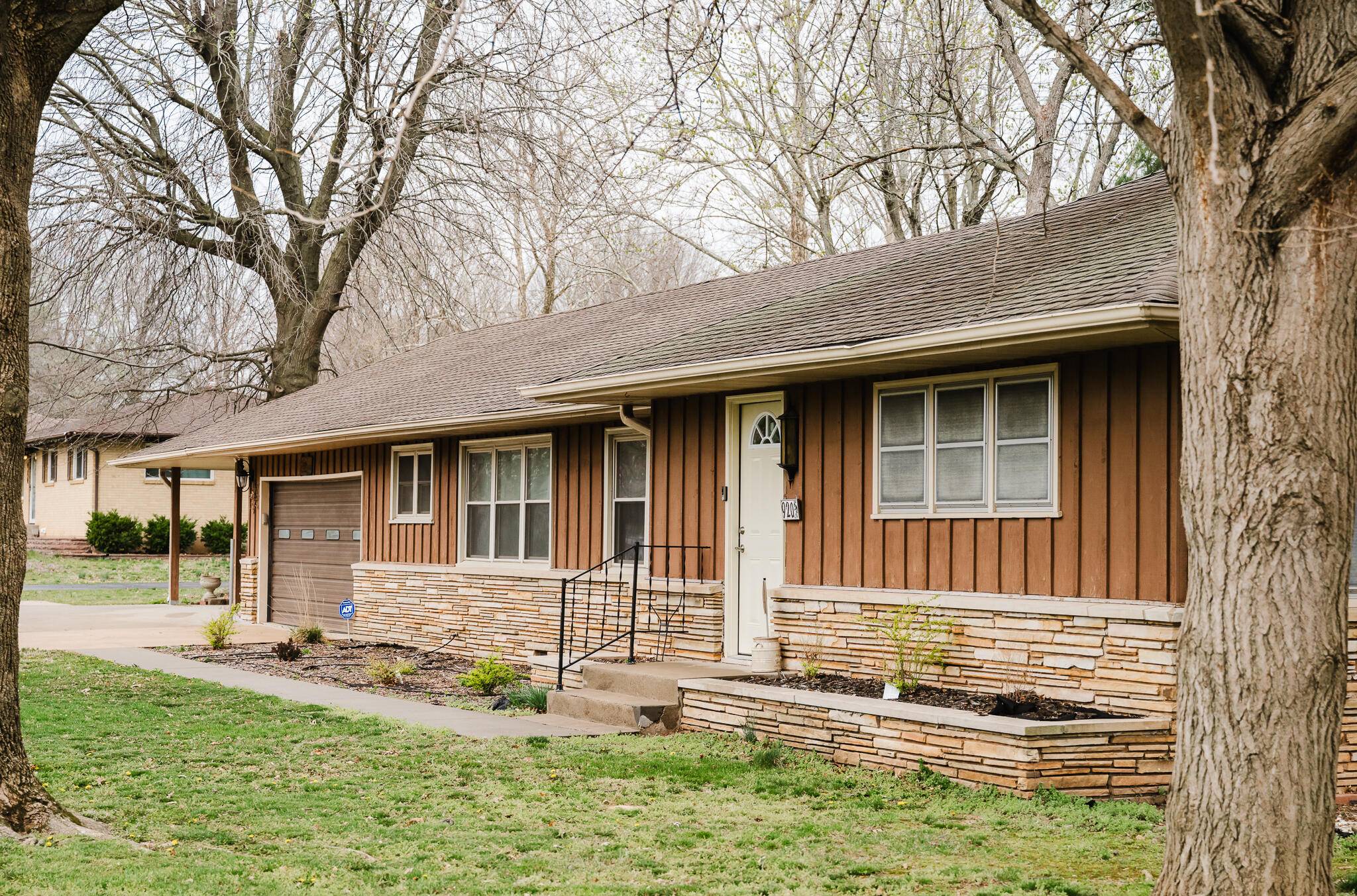 Monett, MO 65708,920 Hillcrest DR
