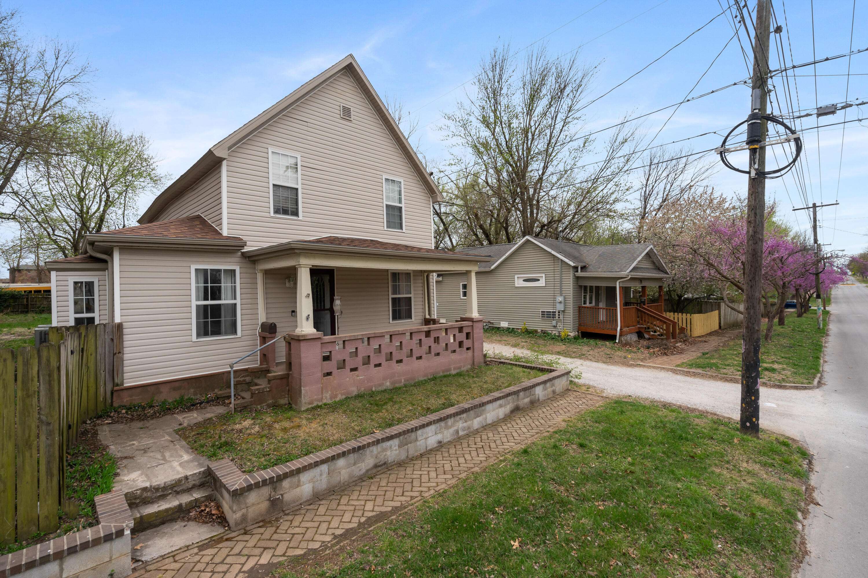 Springfield, MO 65803,422 E Atlantic ST