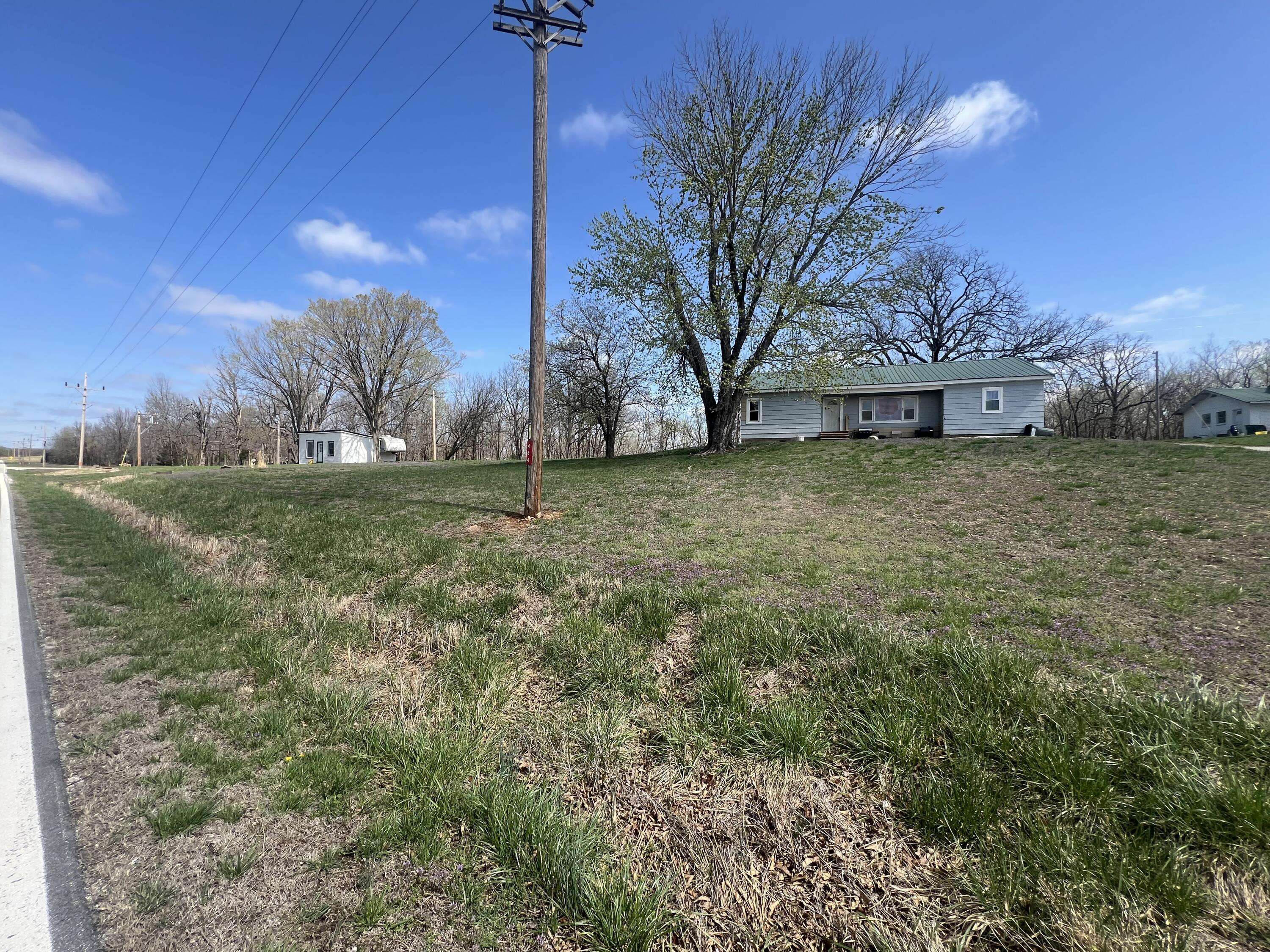 Greenfield, MO 65661,464 State Rte H