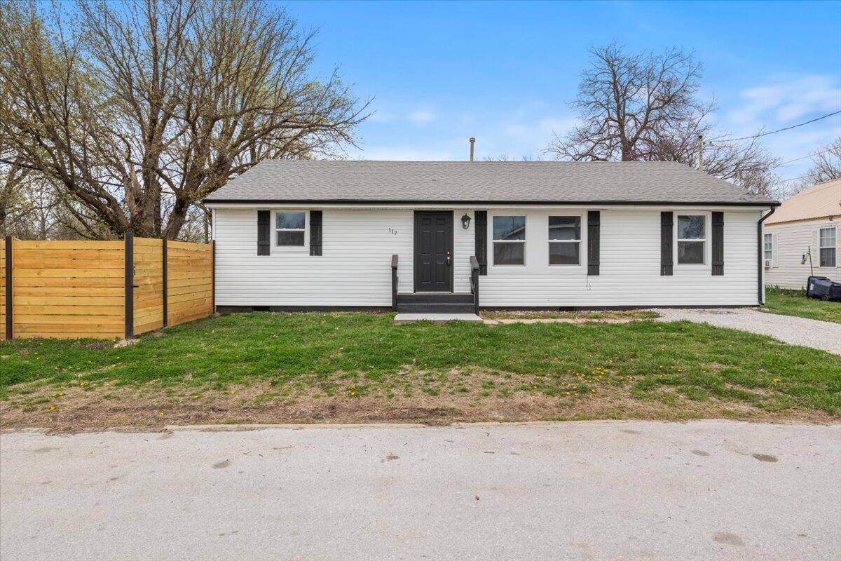 Buffalo, MO 65622,117 W Madison ST