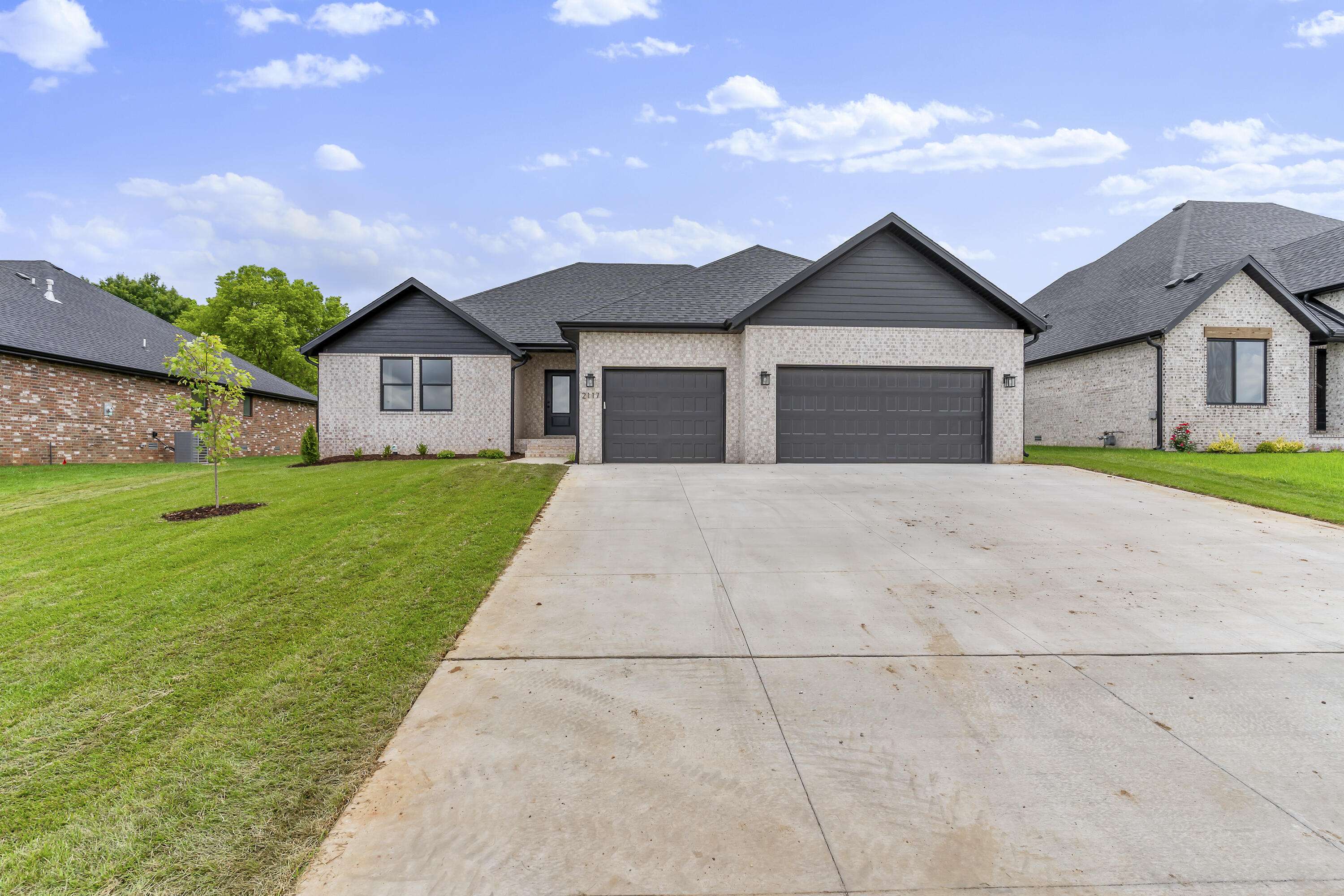 Springfield, MO 65802,2117 N Silver Charm AVE