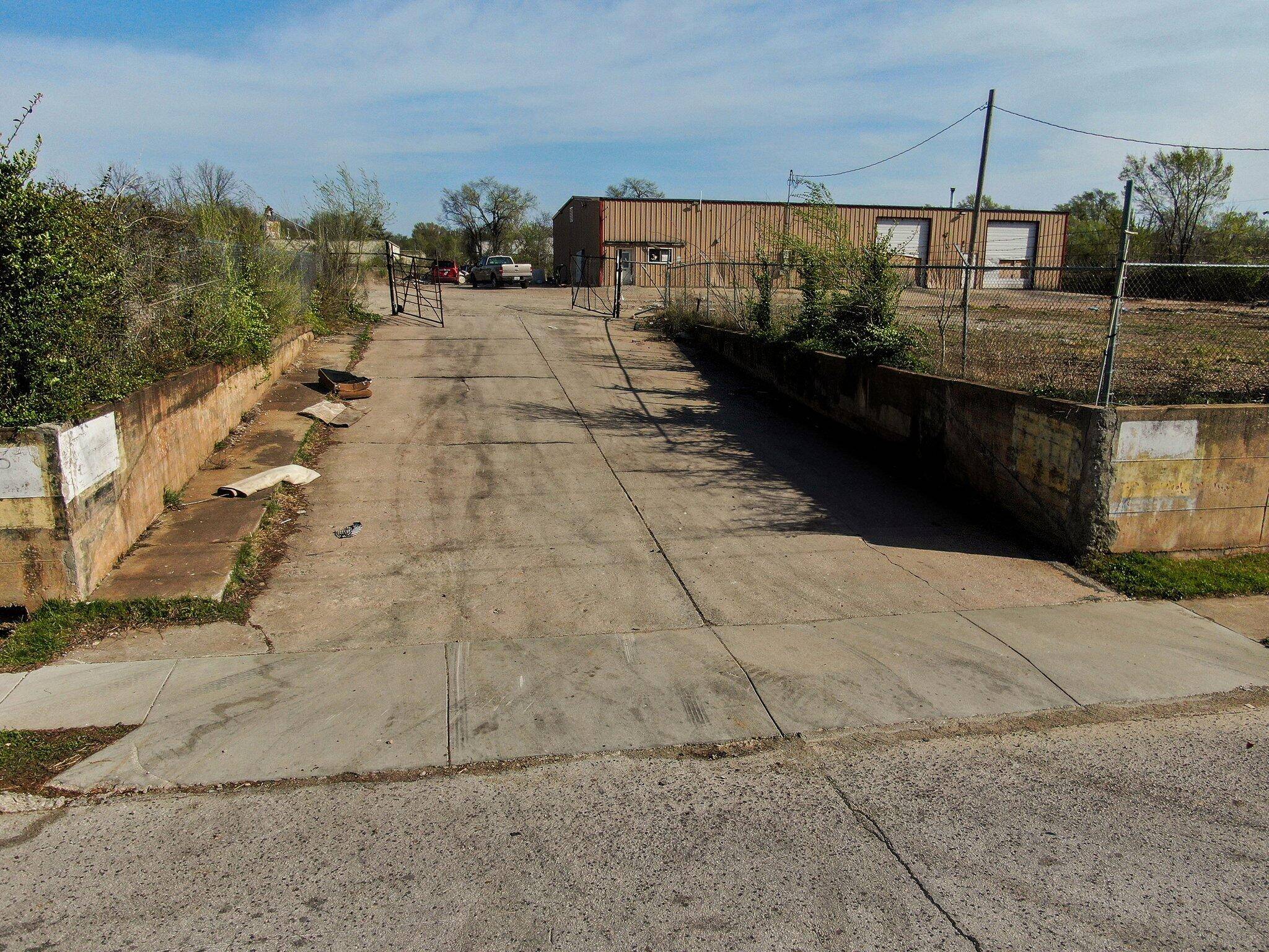 Springfield, MO 65803,1645 E Florida ST
