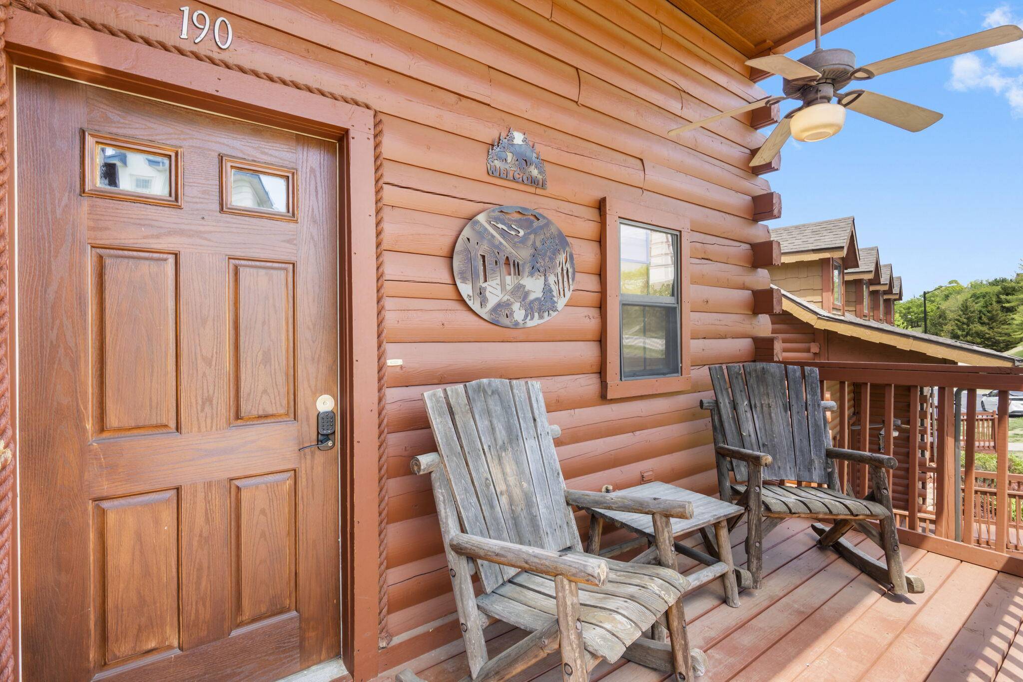 Branson, MO 65616,190 Oak Ridge RD